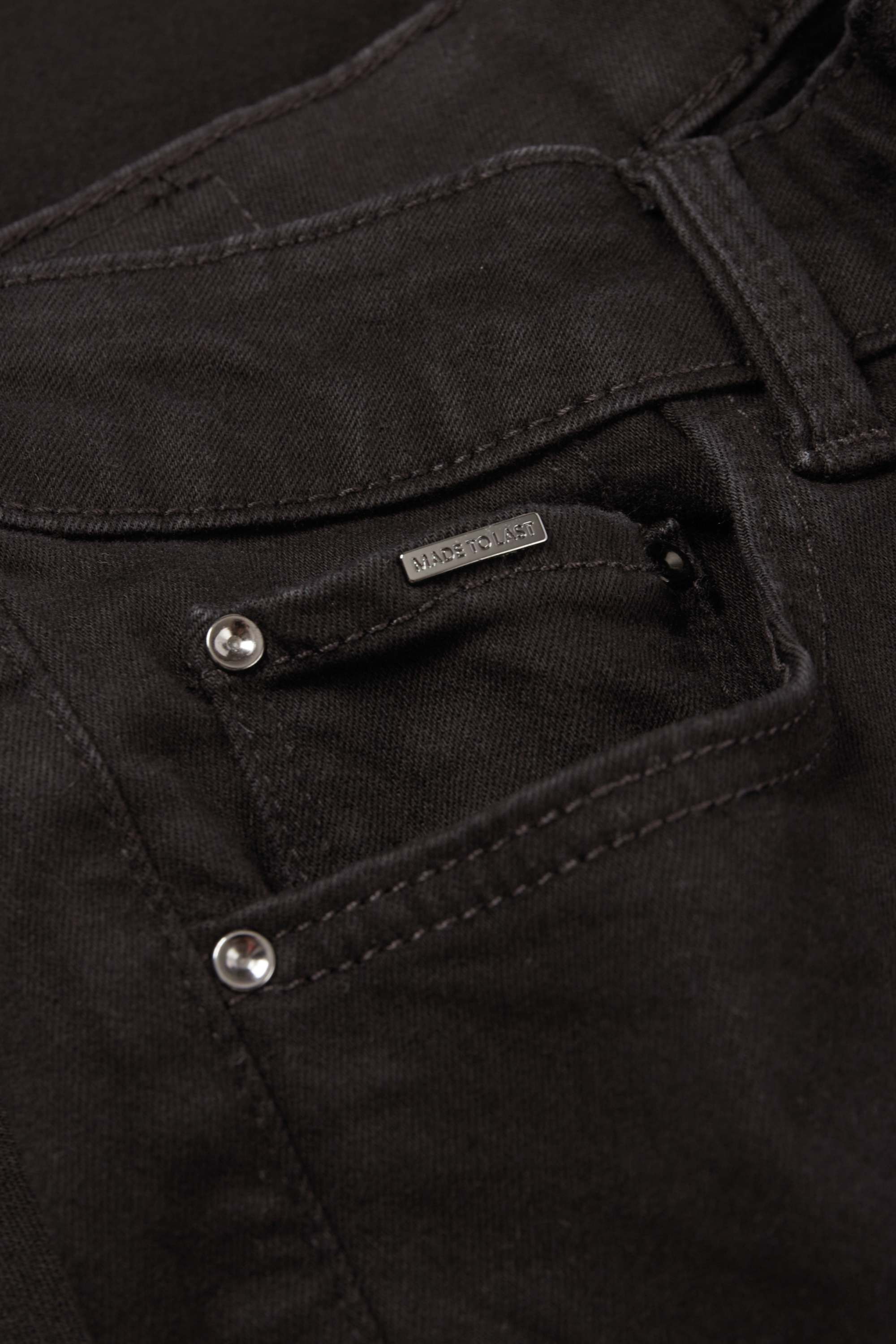 Slim jeans - mid-rise waist - shaping jeans - LYCRA® black