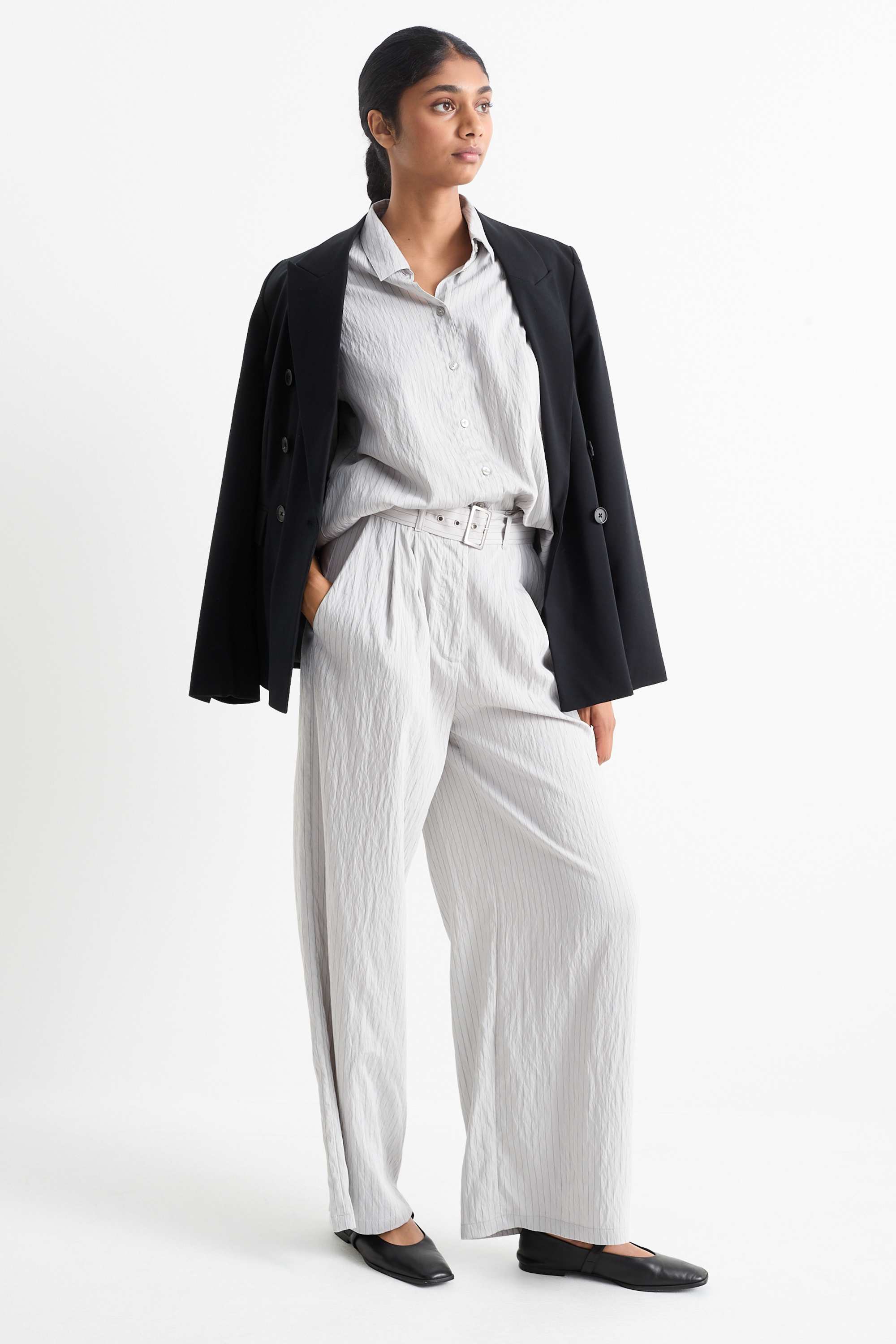 Cloth trousers with belt - high-rise waist - wide leg - pinstripes light gray