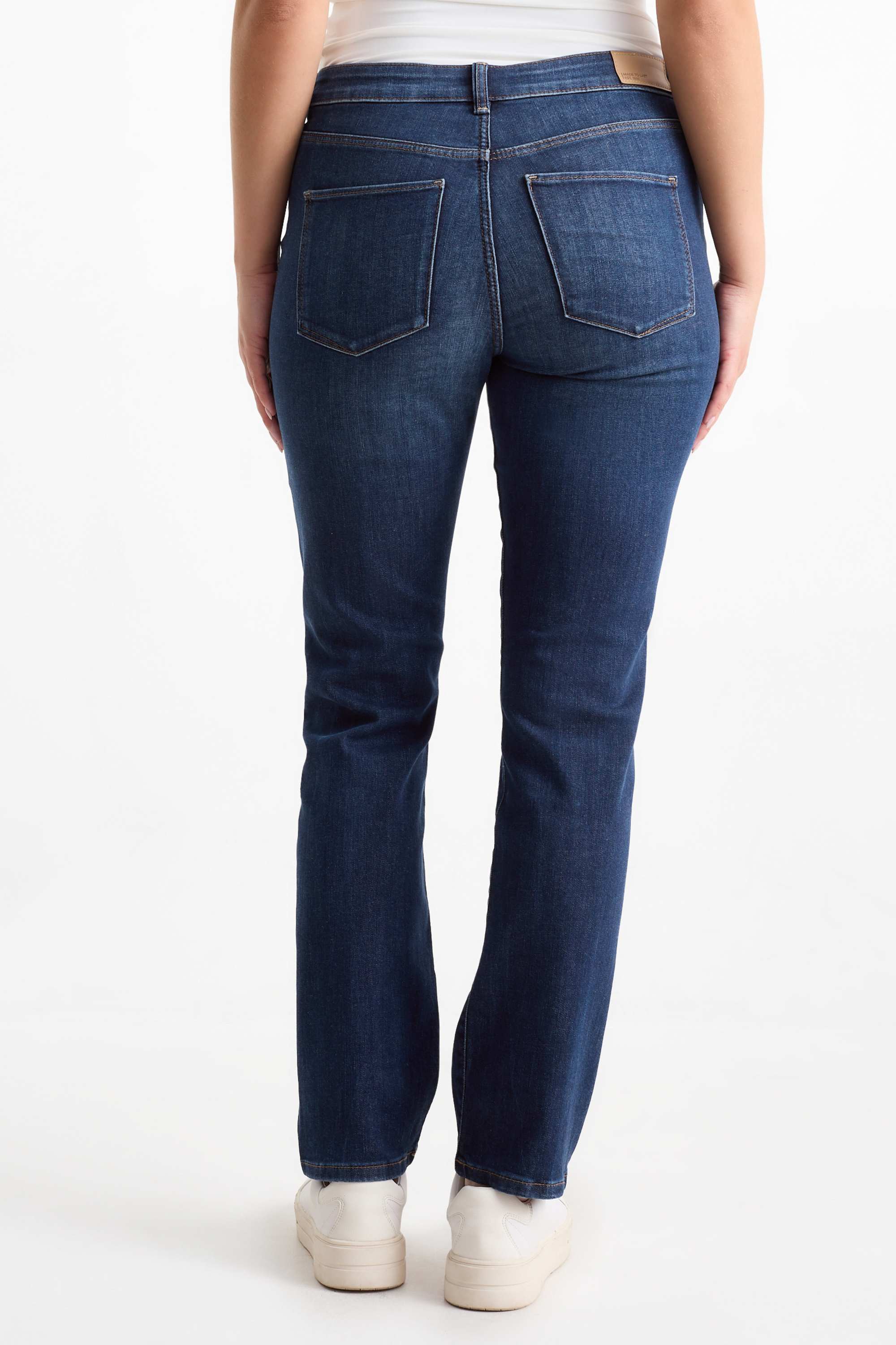 Straight jeans - mid-rise waist - LYCRA® blue denim