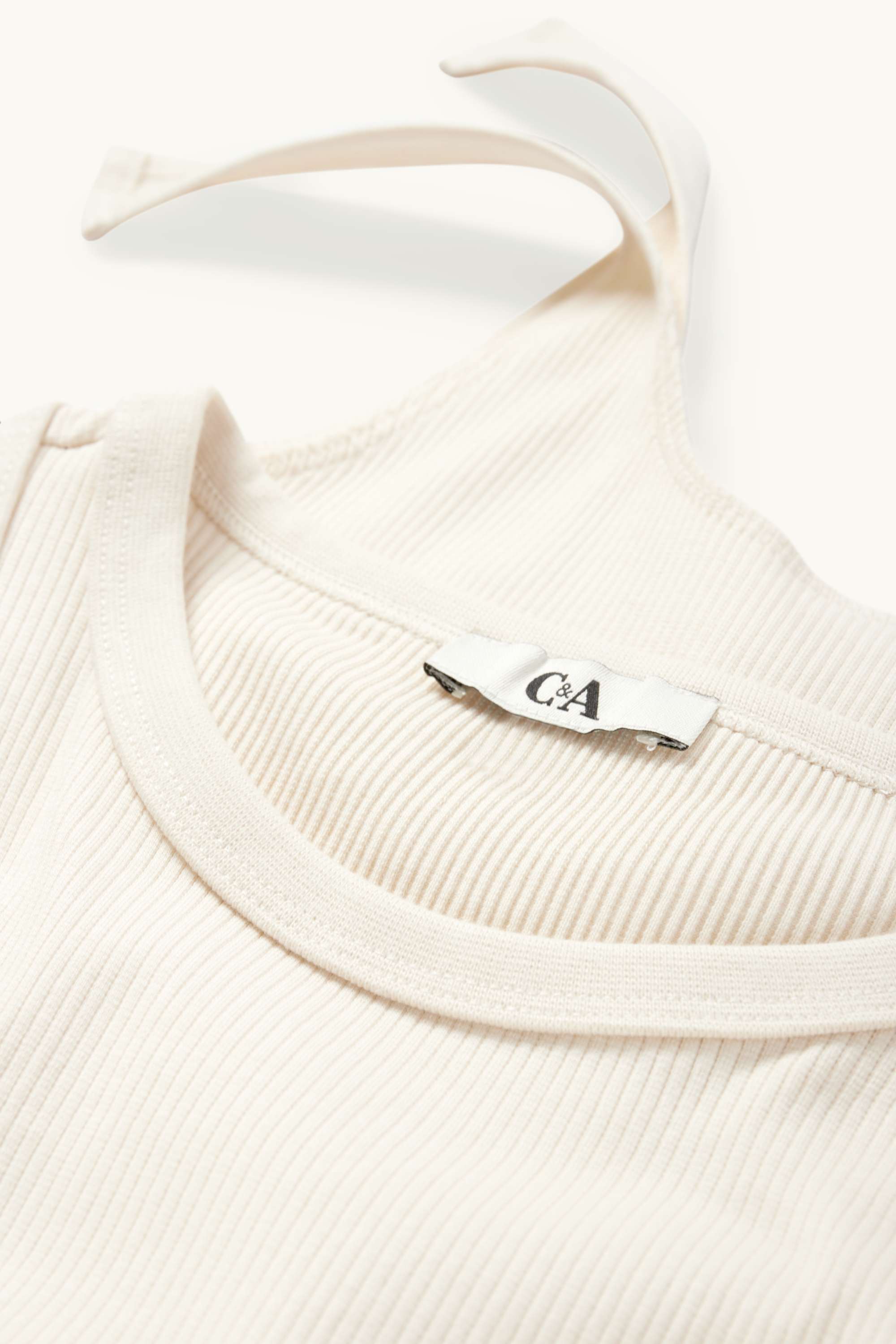 Cropped top light beige