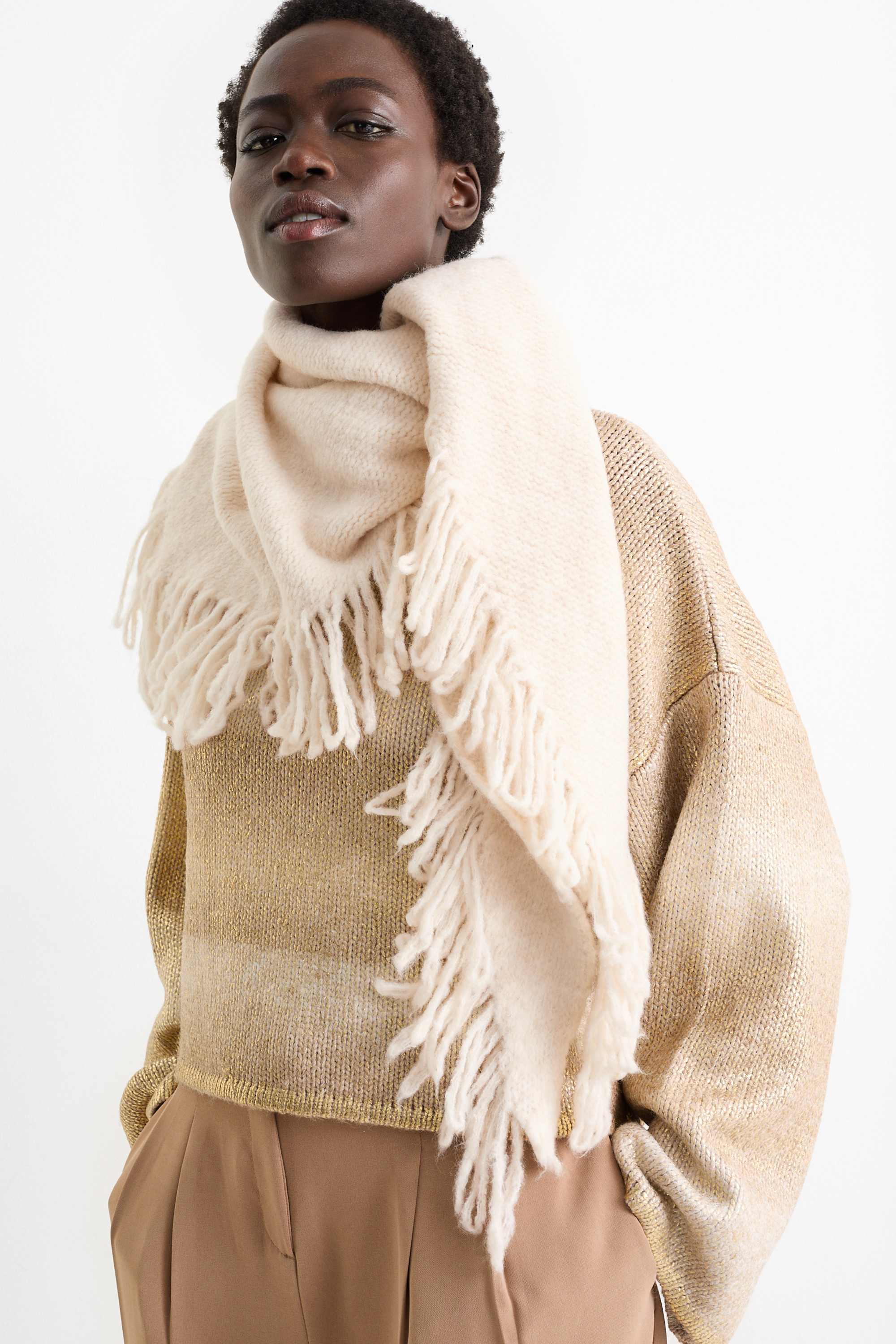 Fringed scarf cremewhite