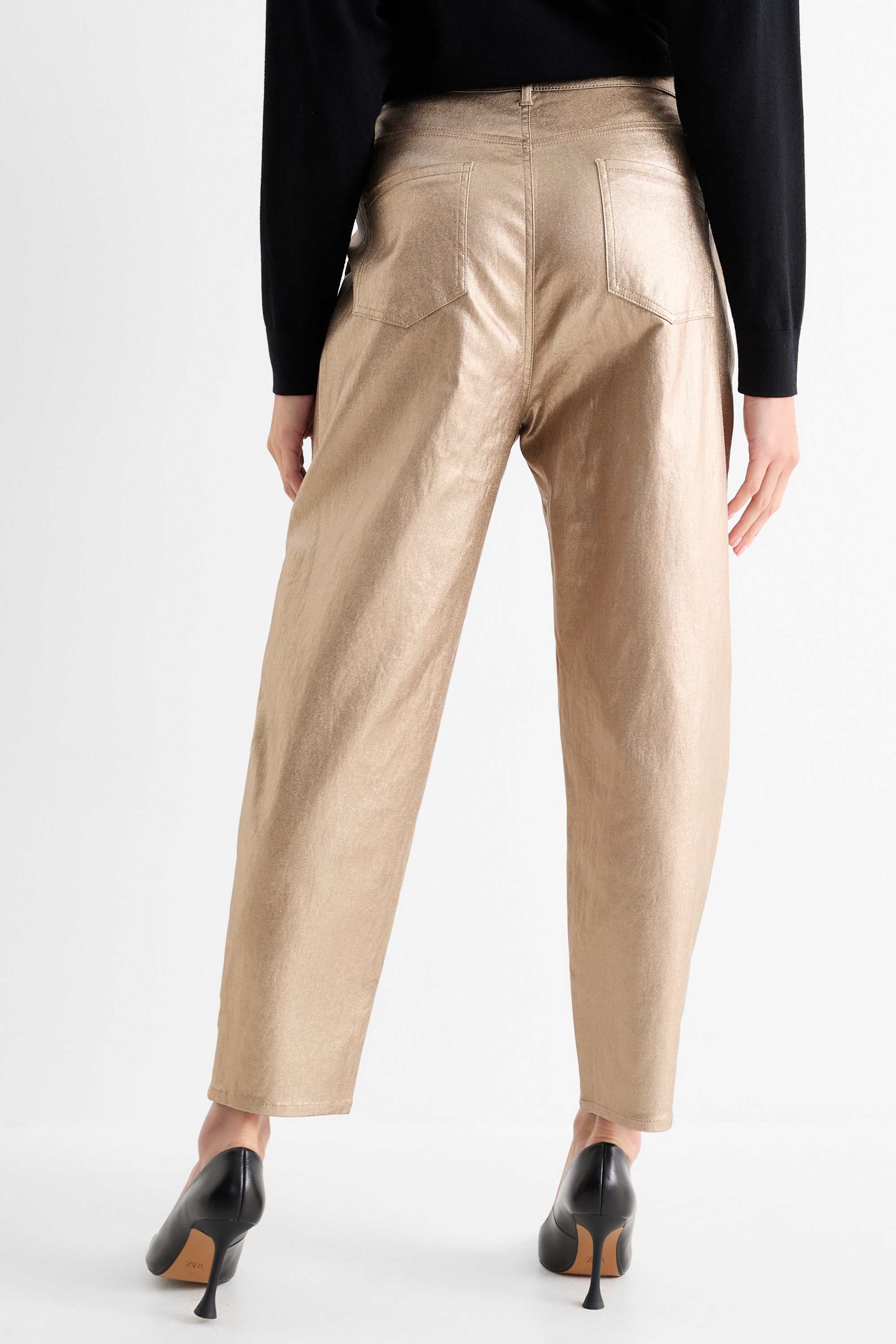 Cloth trousers - high waist - tapered fit gold