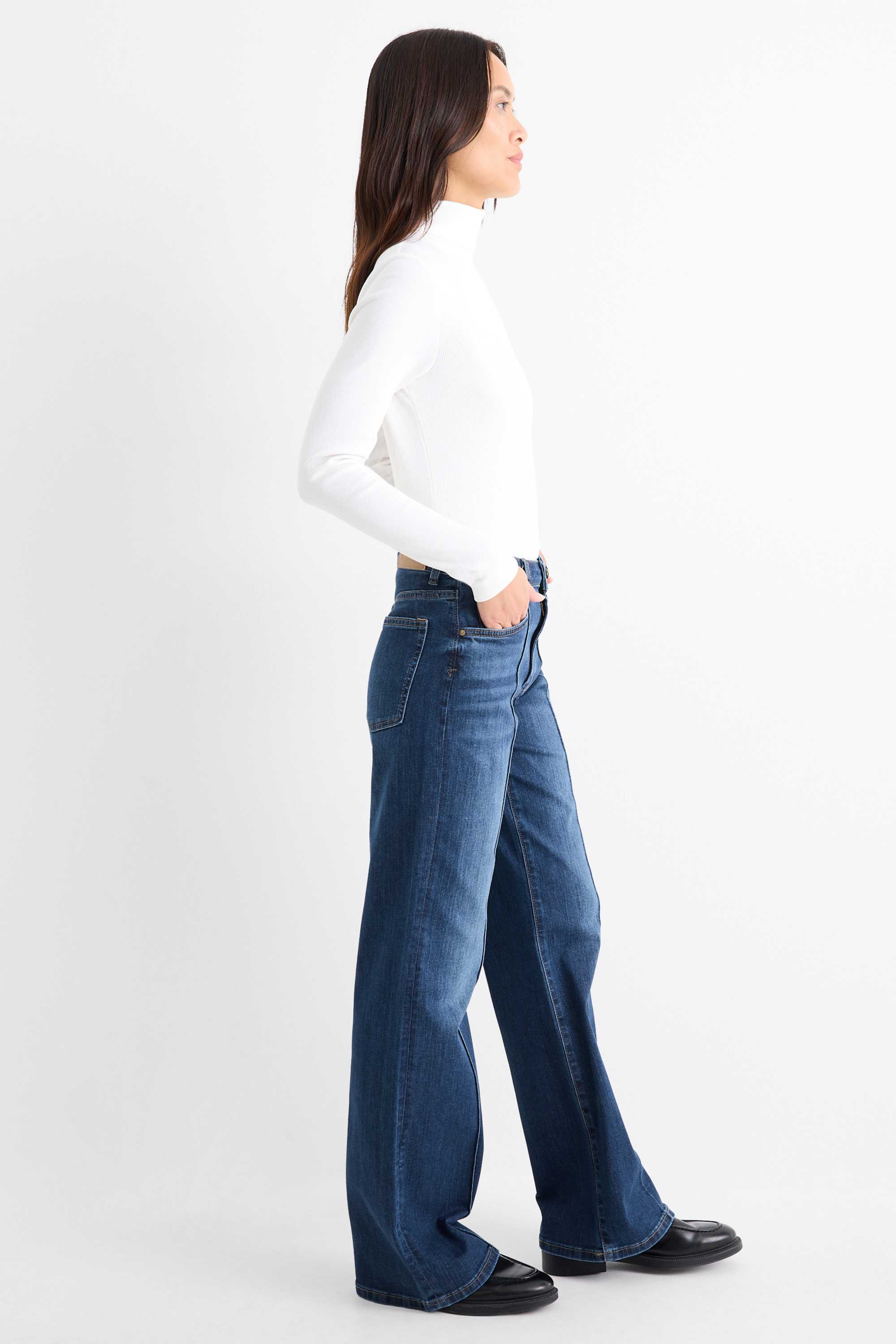 Wide leg jeans - high waist blue denim