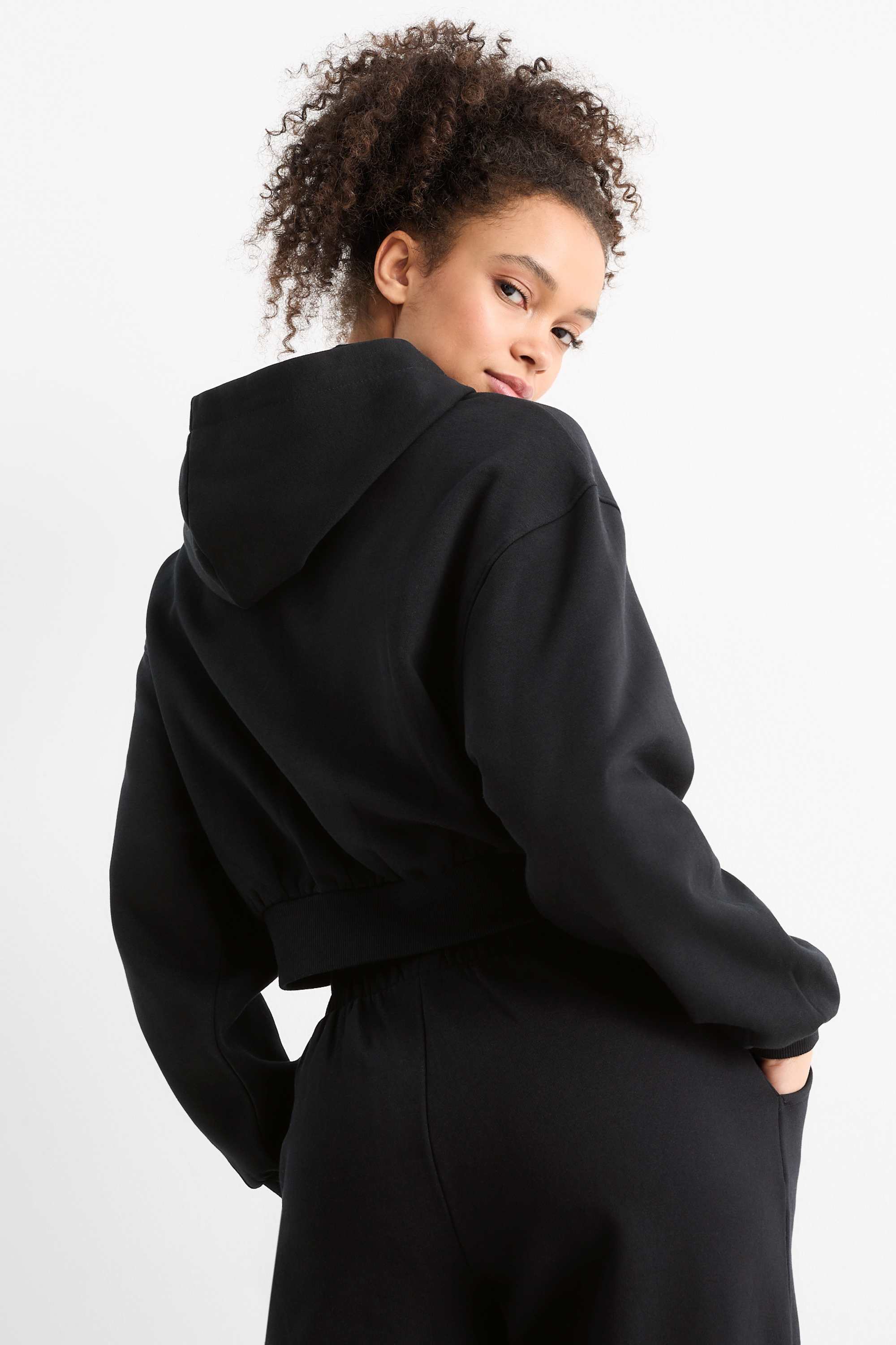 Cropped hoodie black