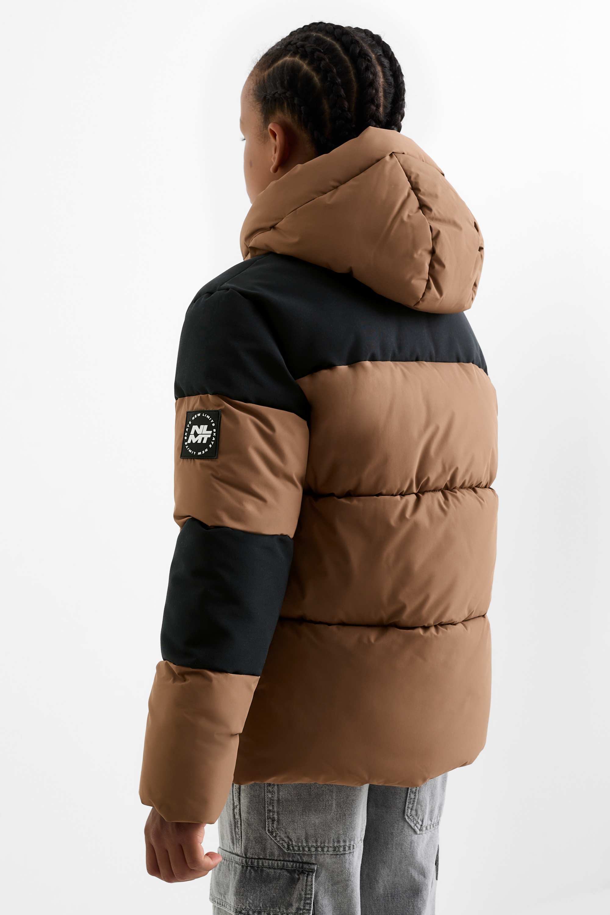 Quilted jacket with hood brown