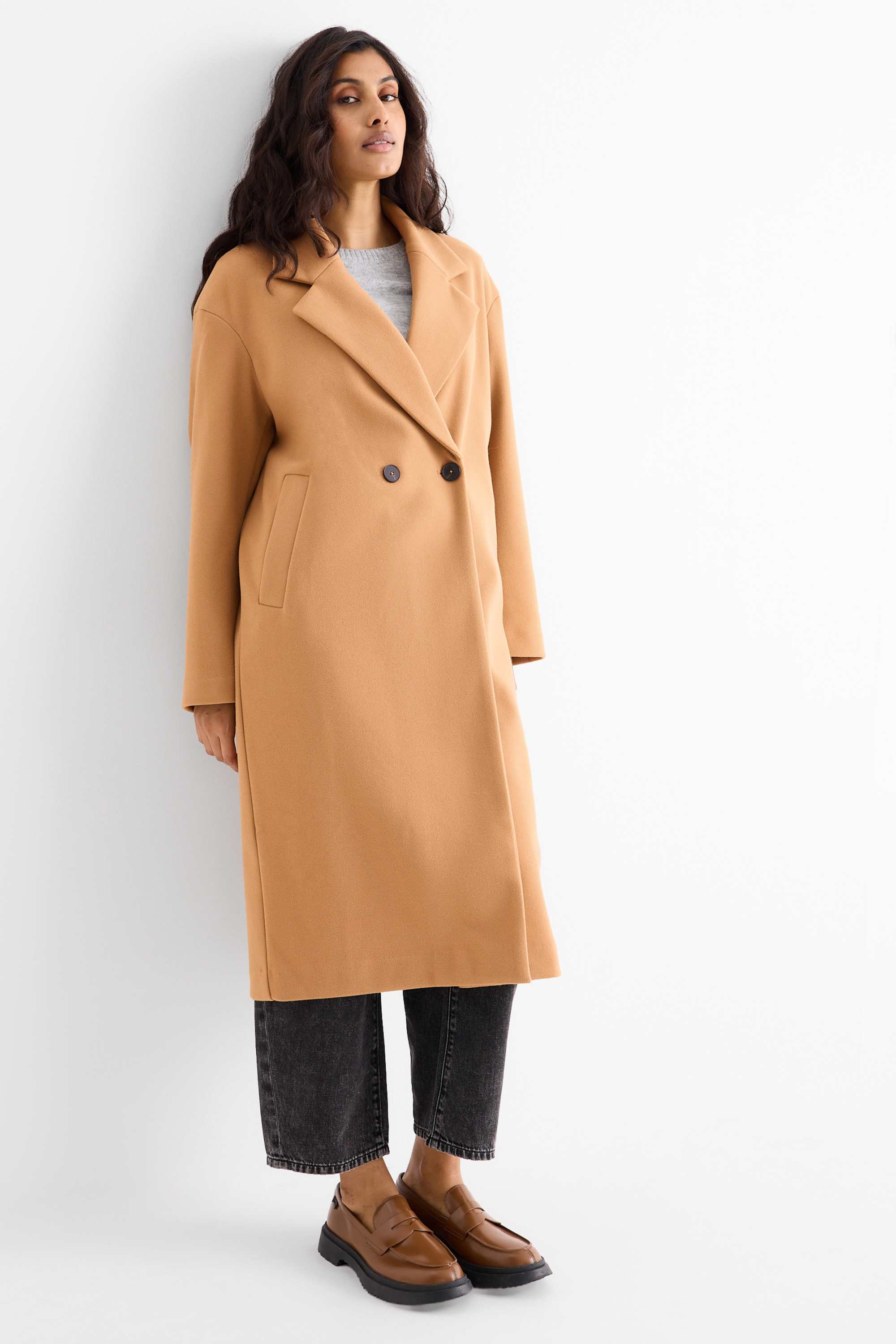 Coat light brown