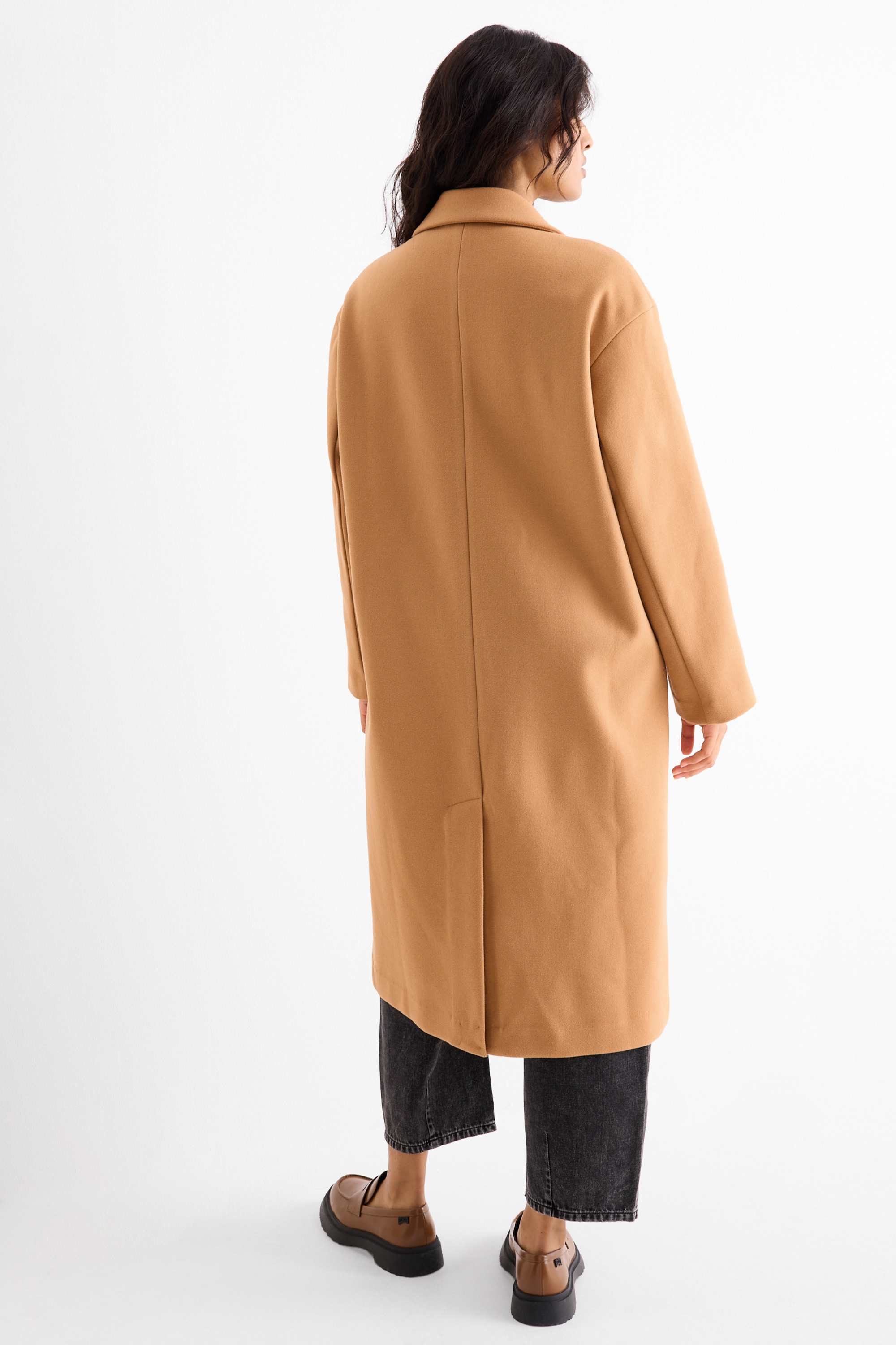Coat light brown
