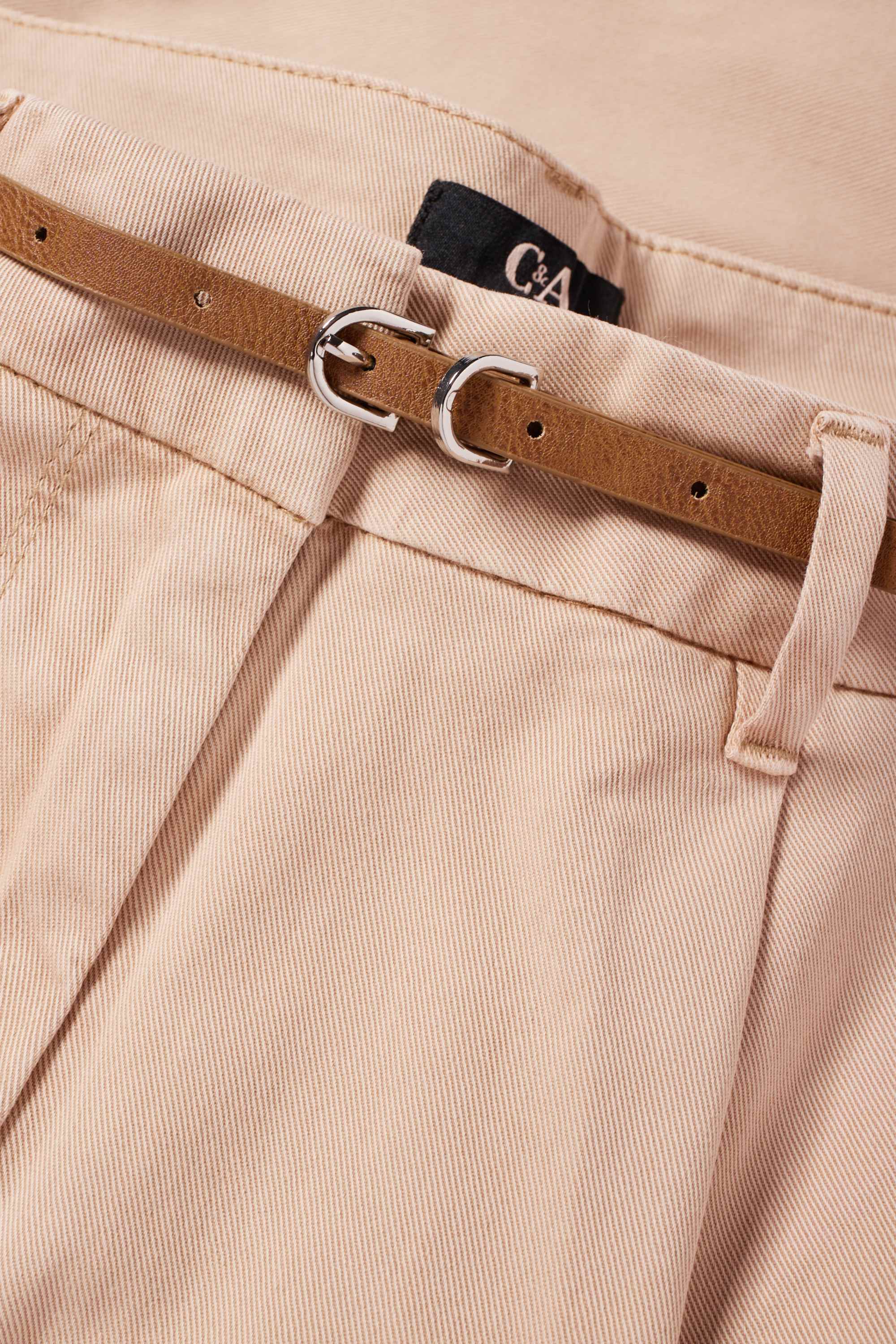 Cloth trousers with belt - high waist - barrel leg beige