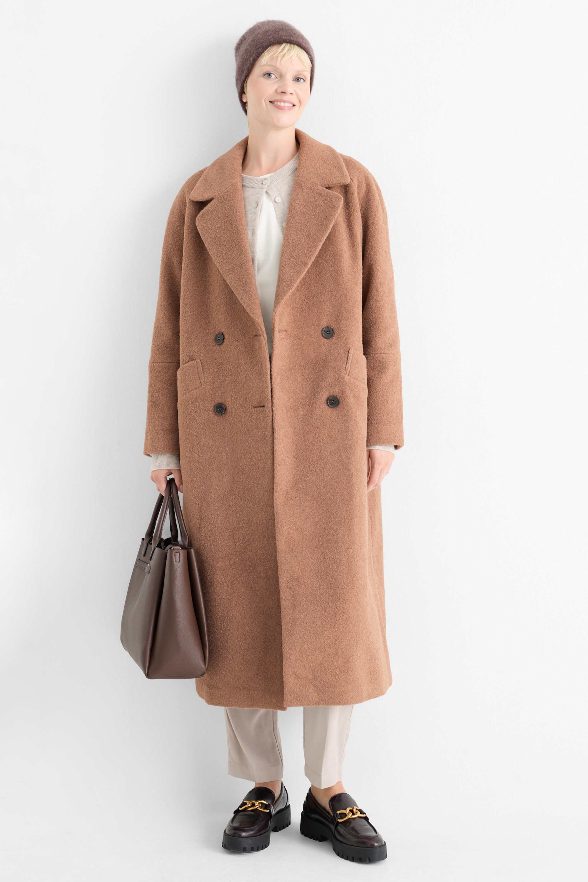Coat light brown