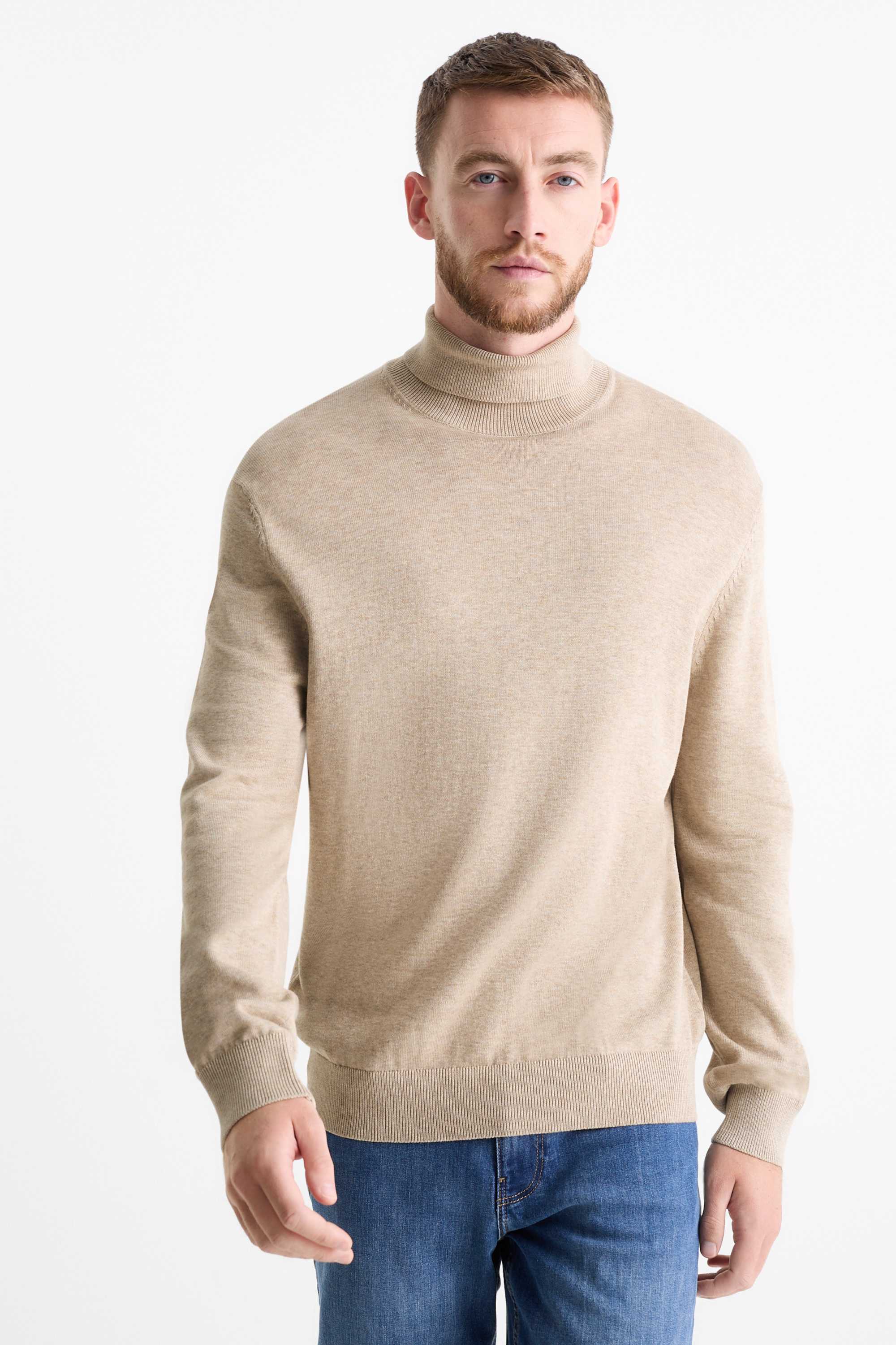 Turtleneck jumper beige