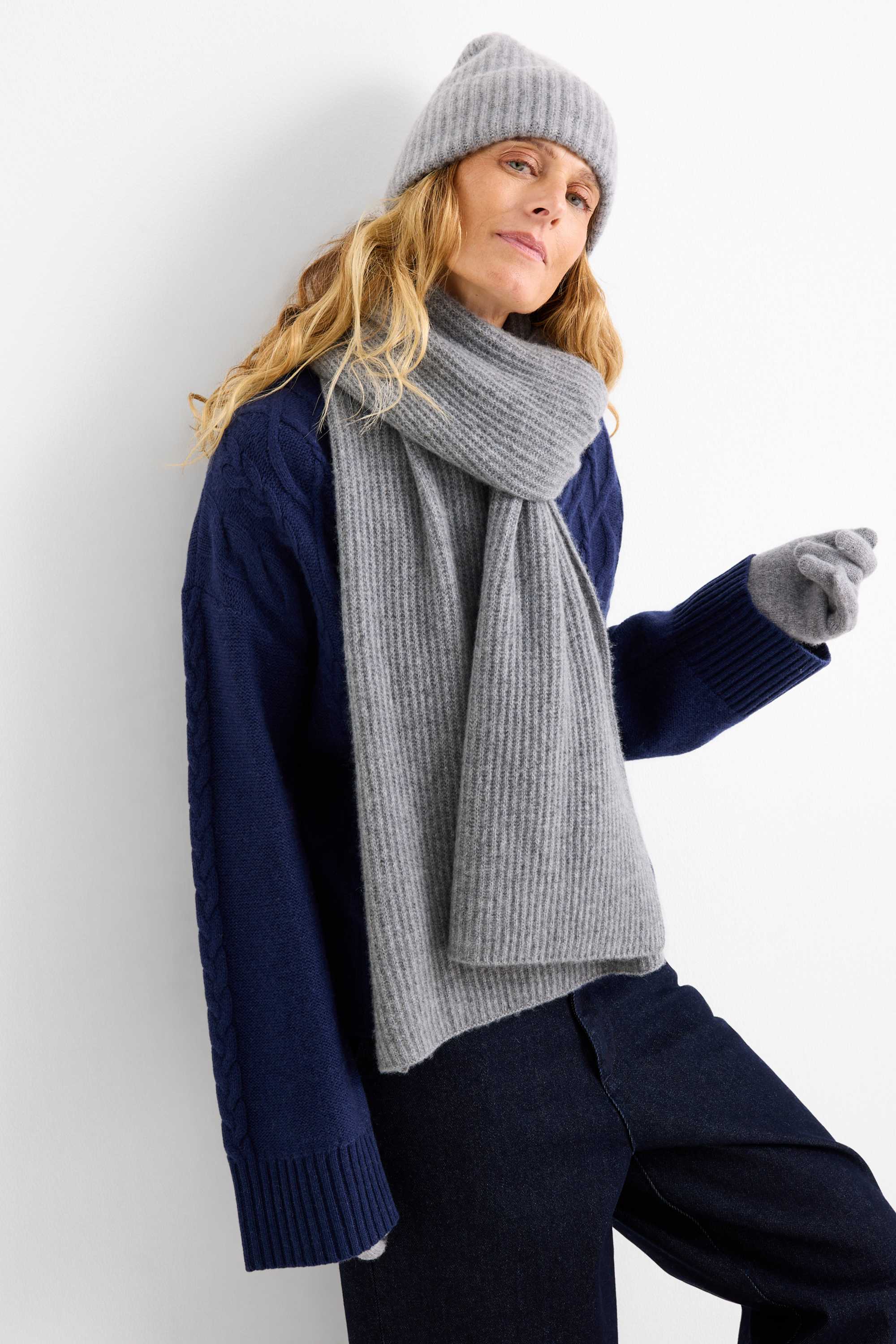Cashmere scarf - ribbed gray