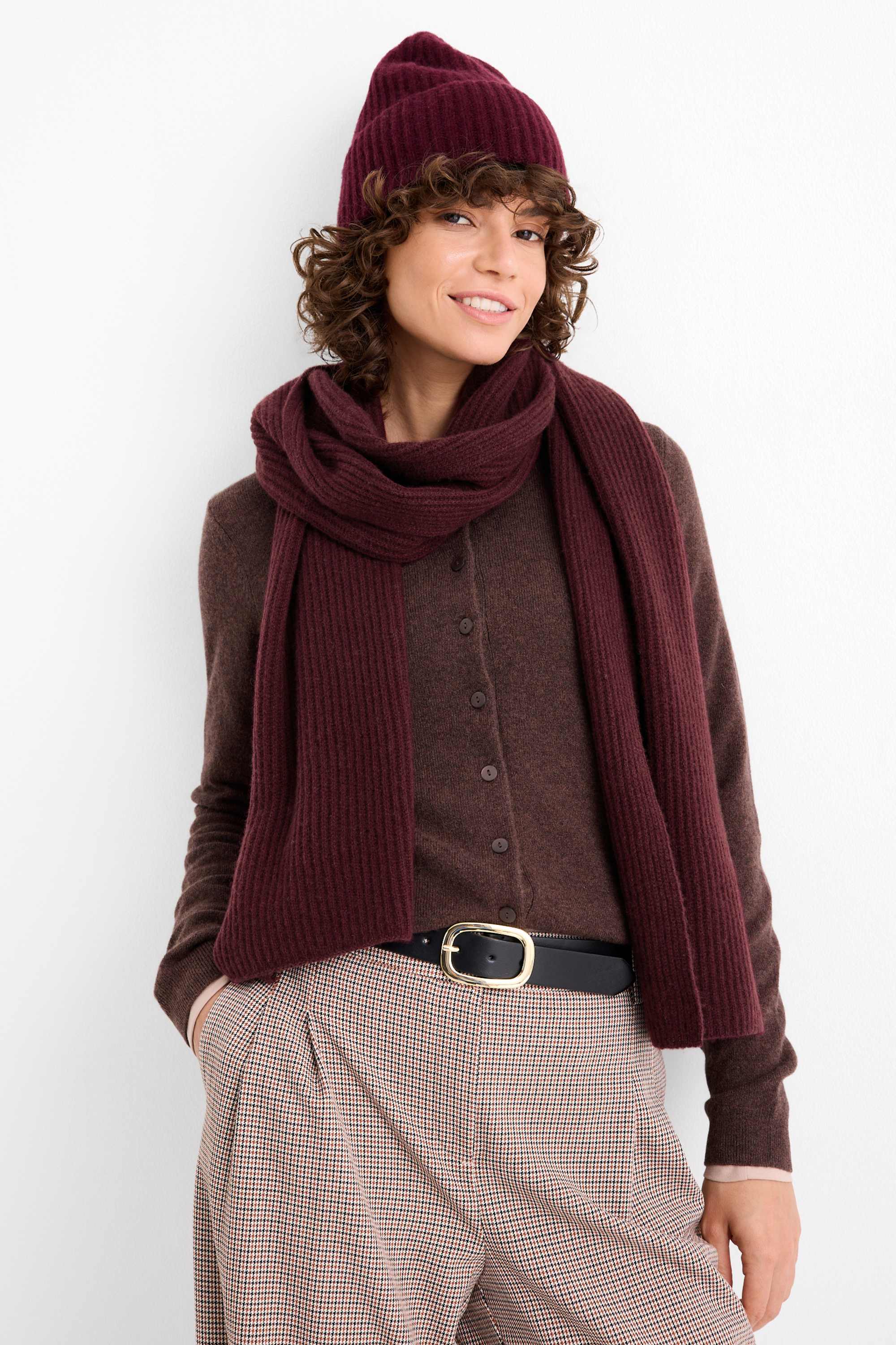 Cashmere scarf - ribbed bordeaux