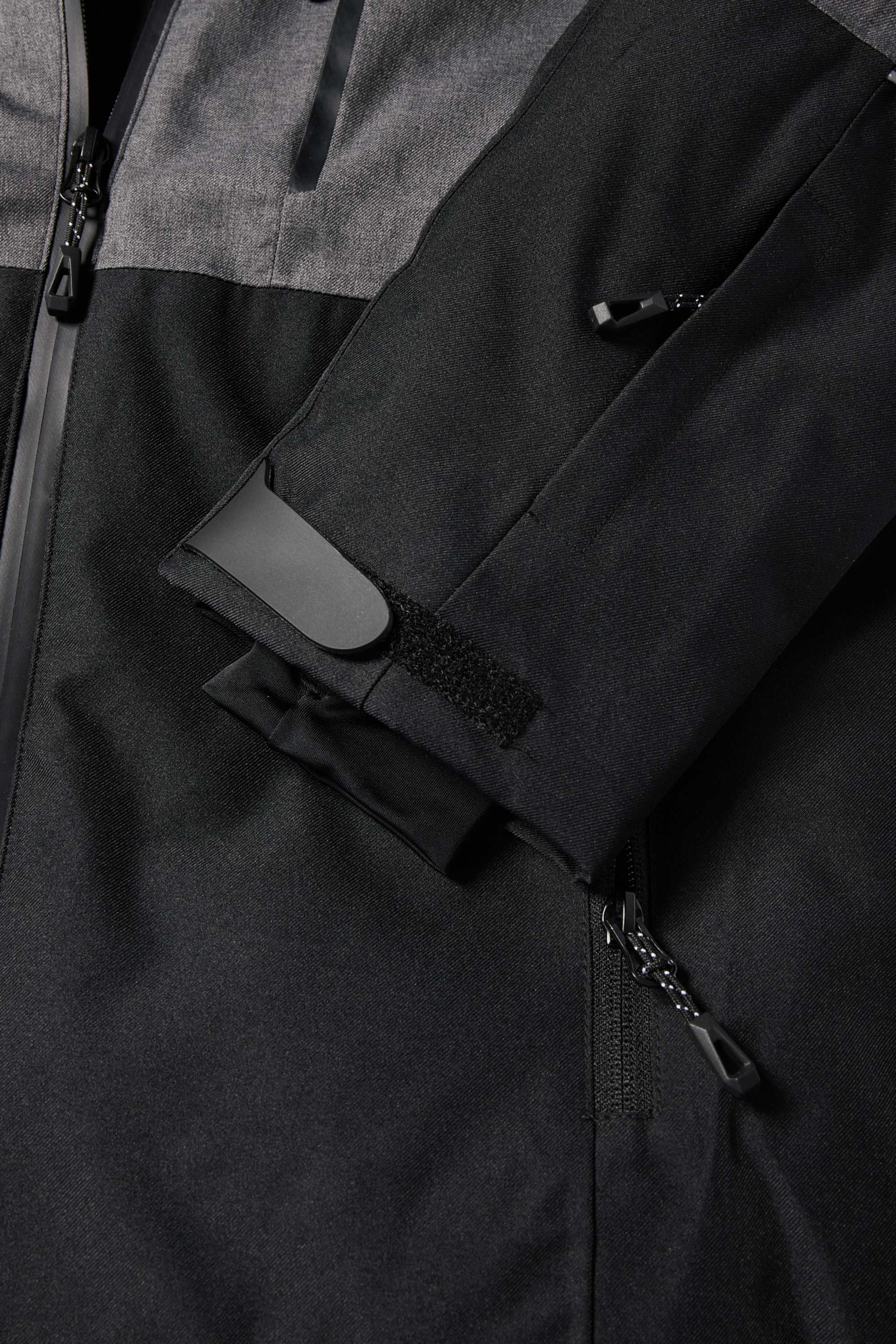 Ski jacket with hood - waterproof black