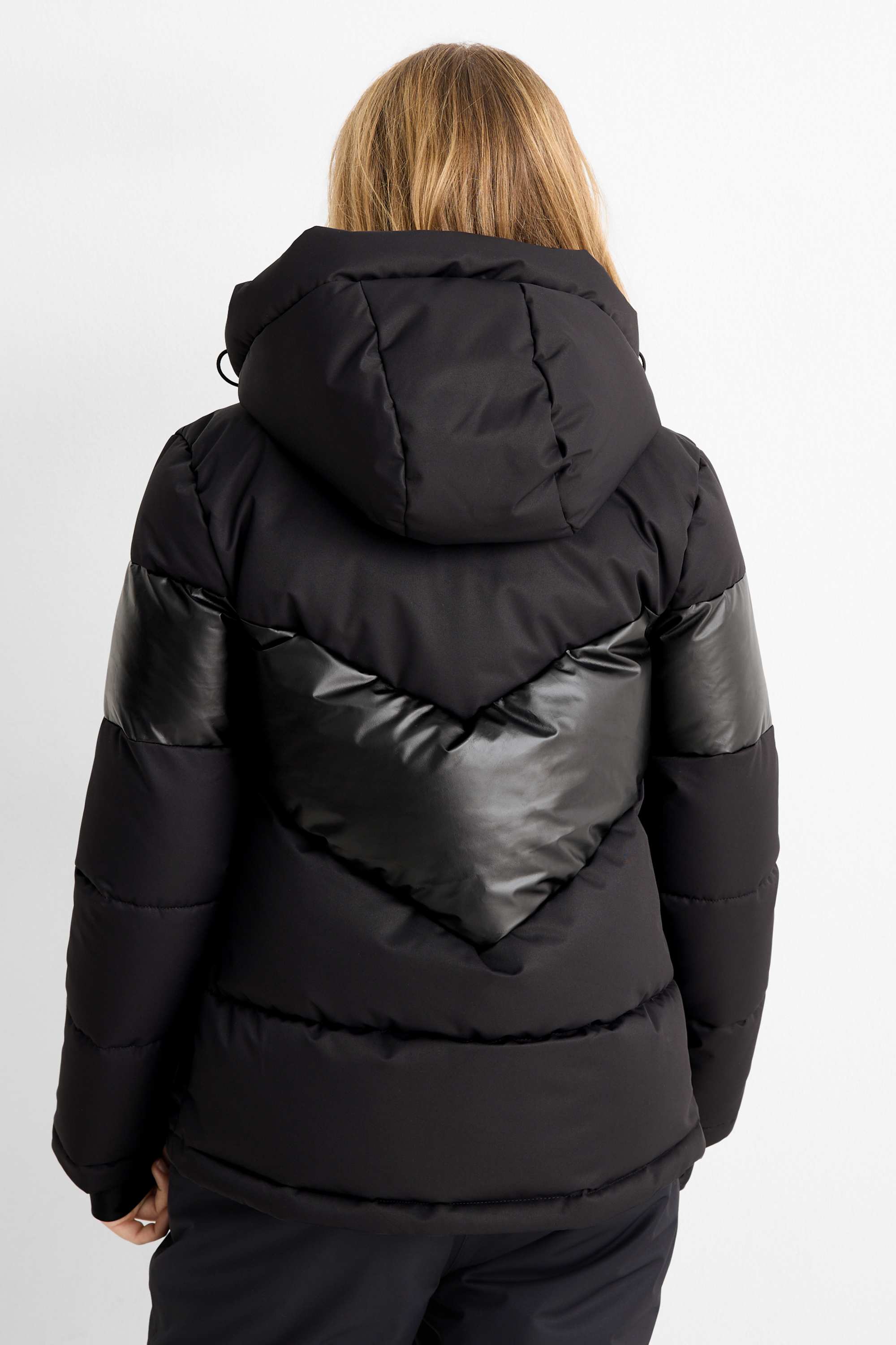 Ski jacket with hood - water-repellent black