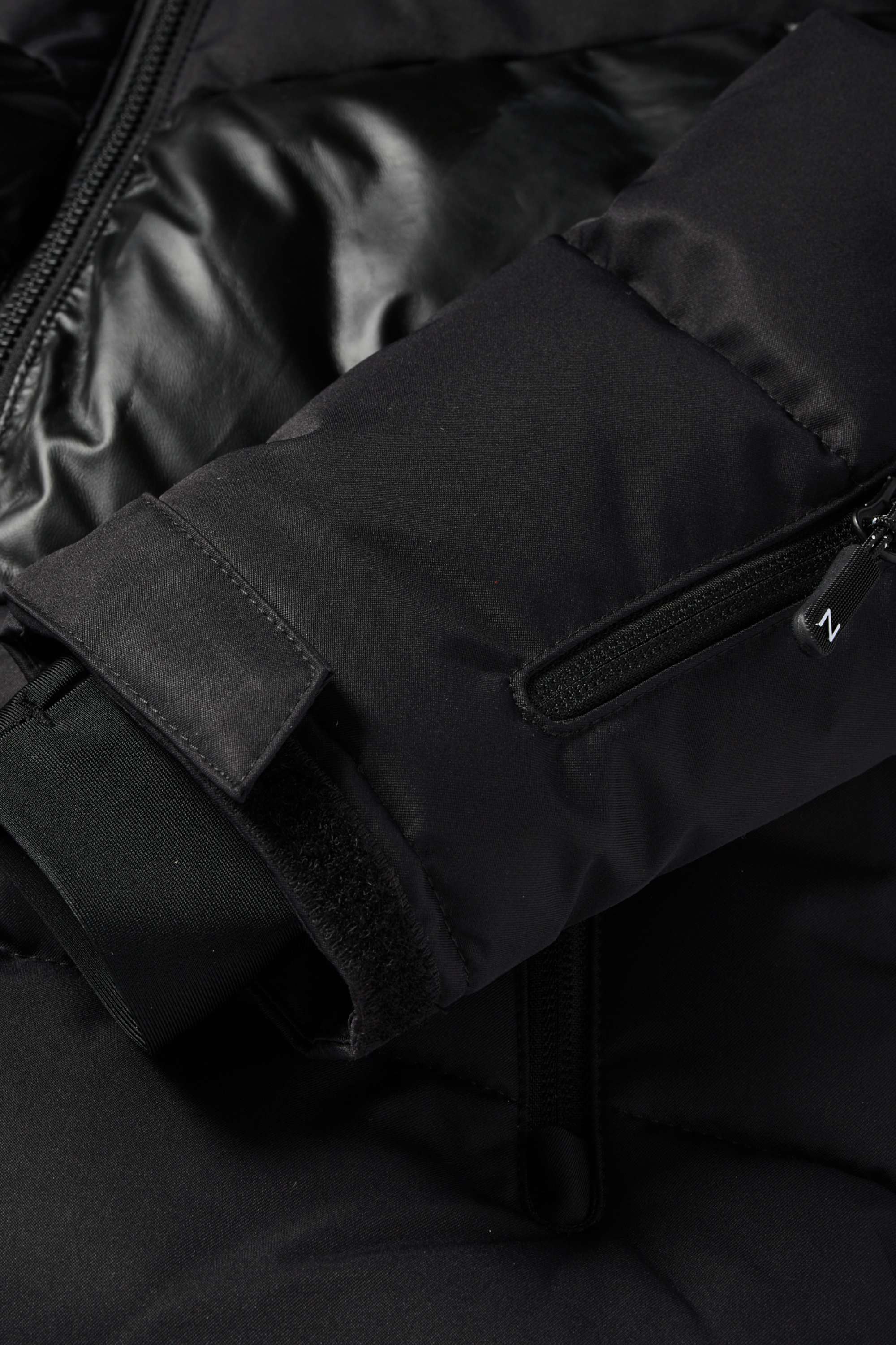 Ski jacket with hood - water-repellent black