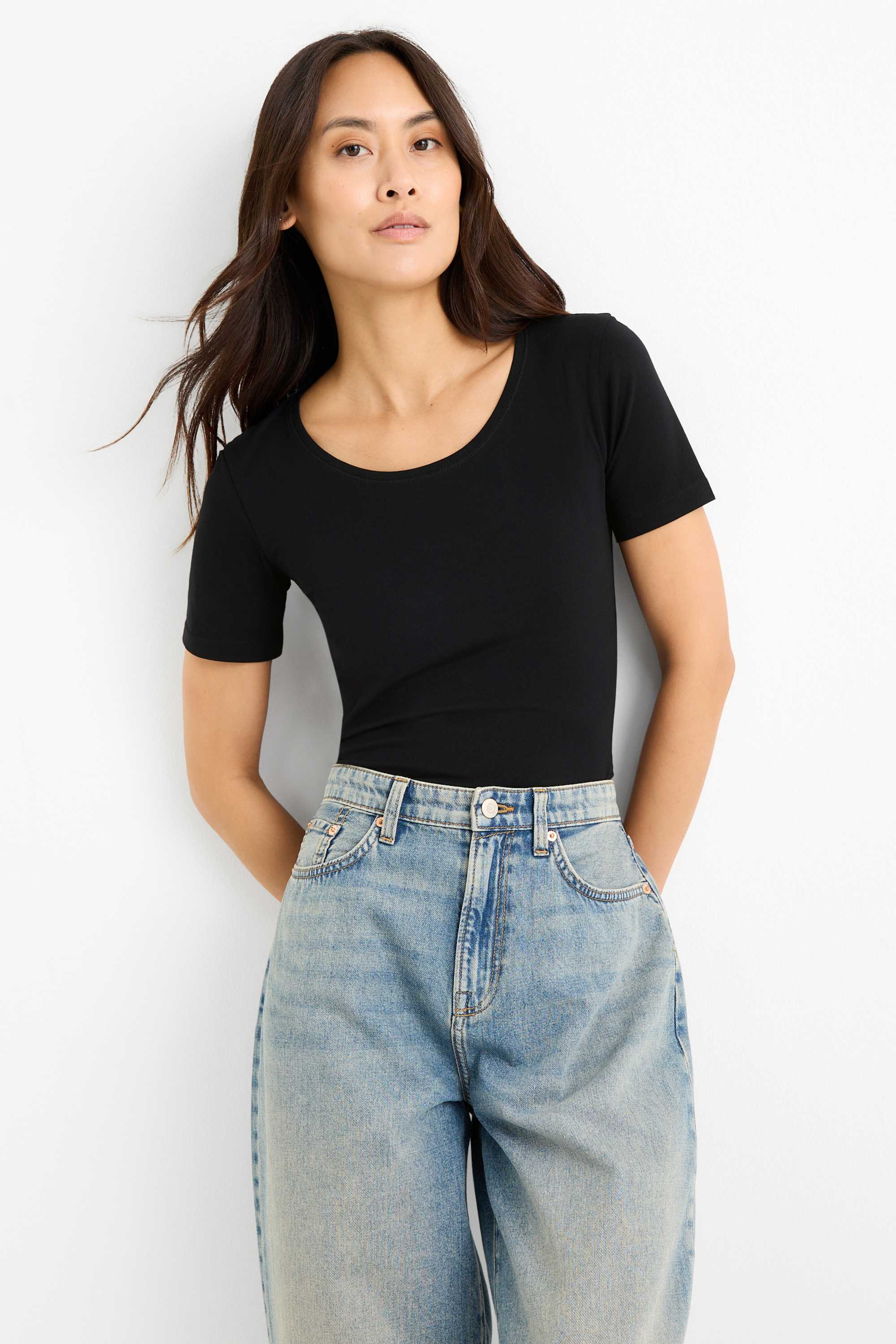 T-shirt - slim fit black