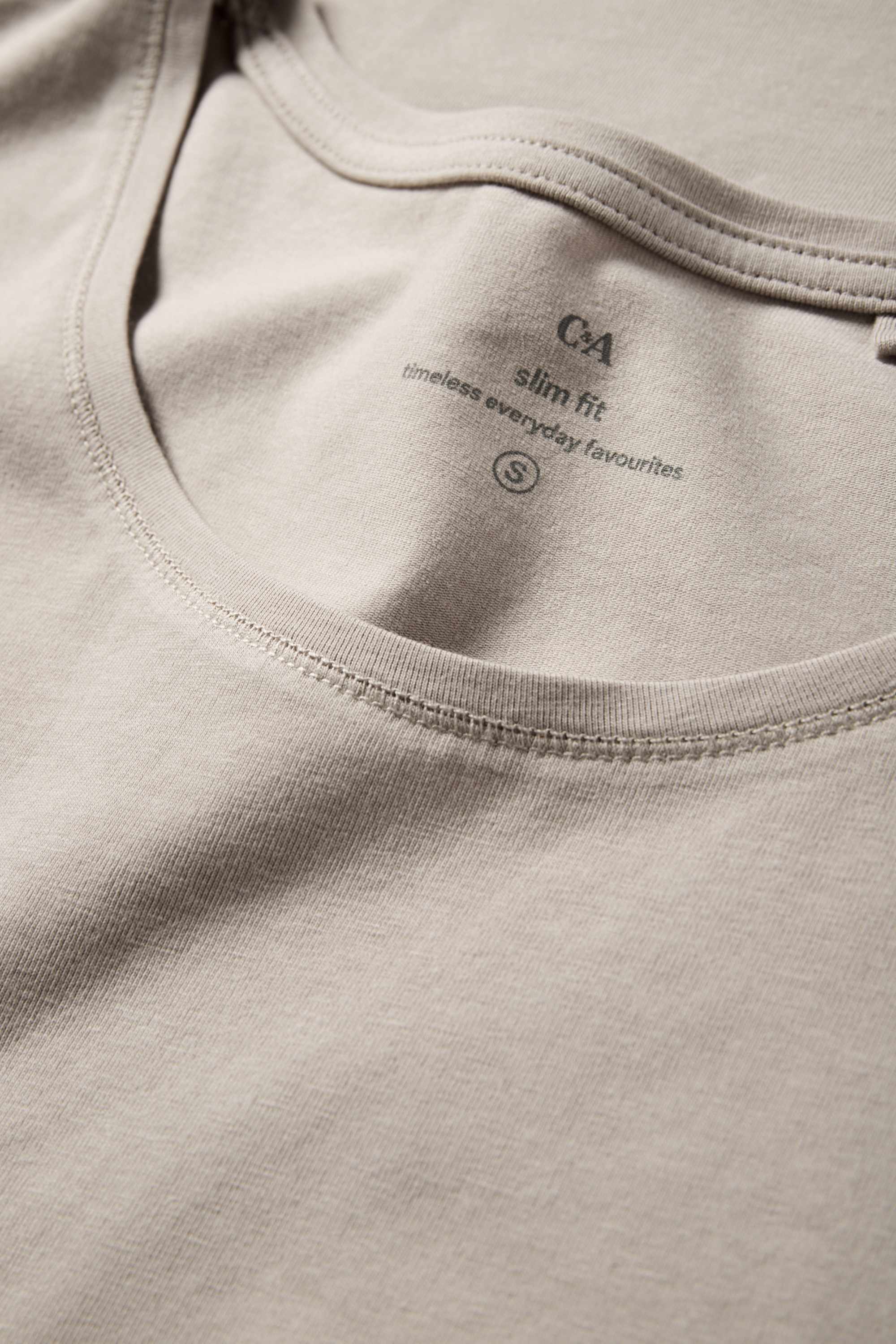T-shirt - slim fit taupe