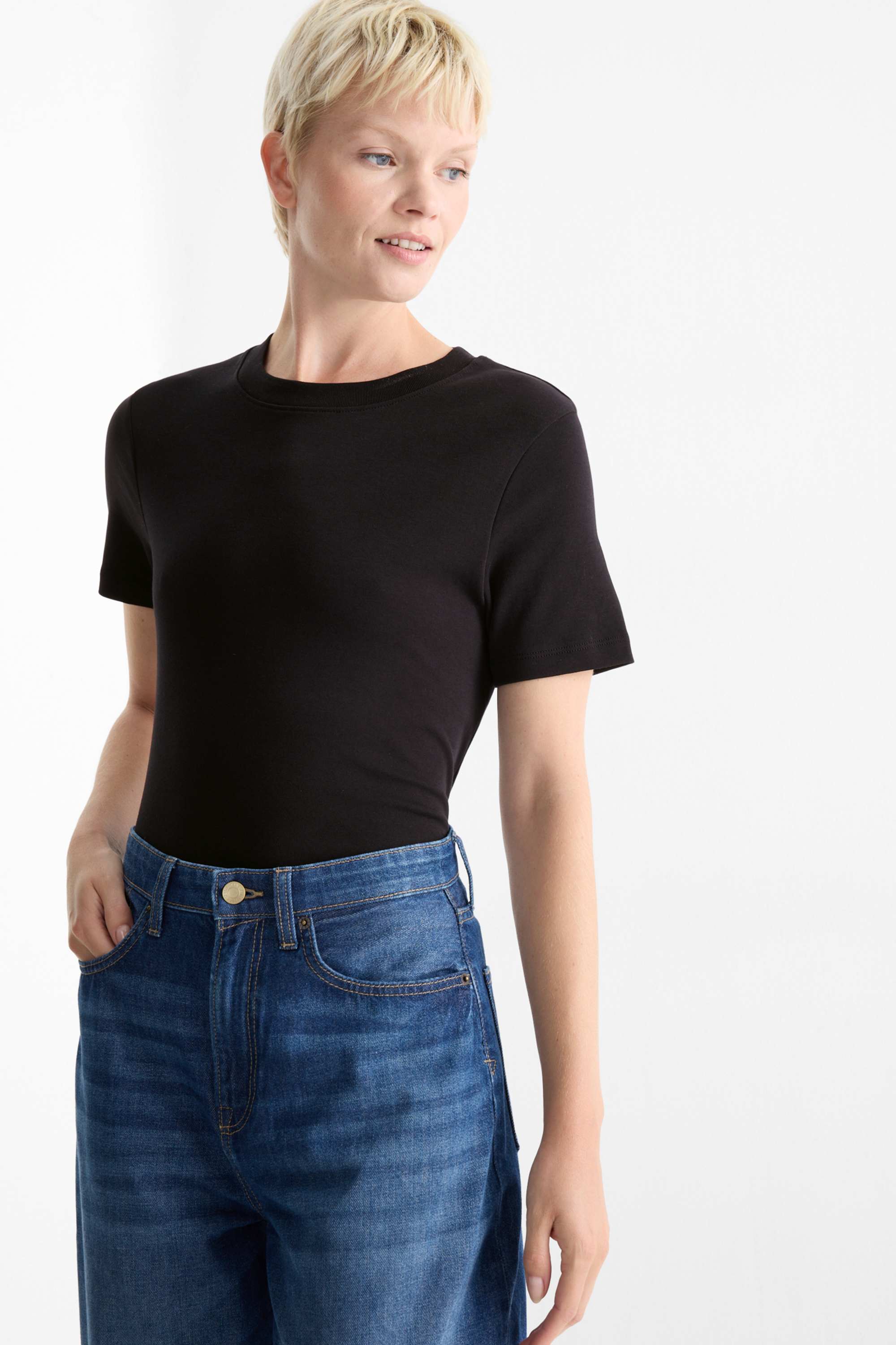 T-shirt - slim fit black
