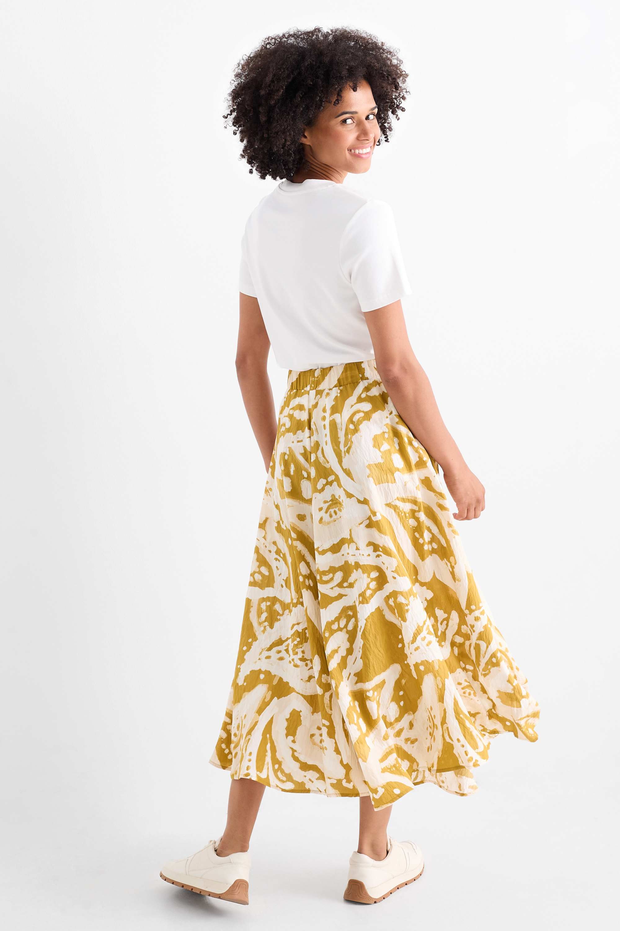 Skirt - patterned mustard yellow