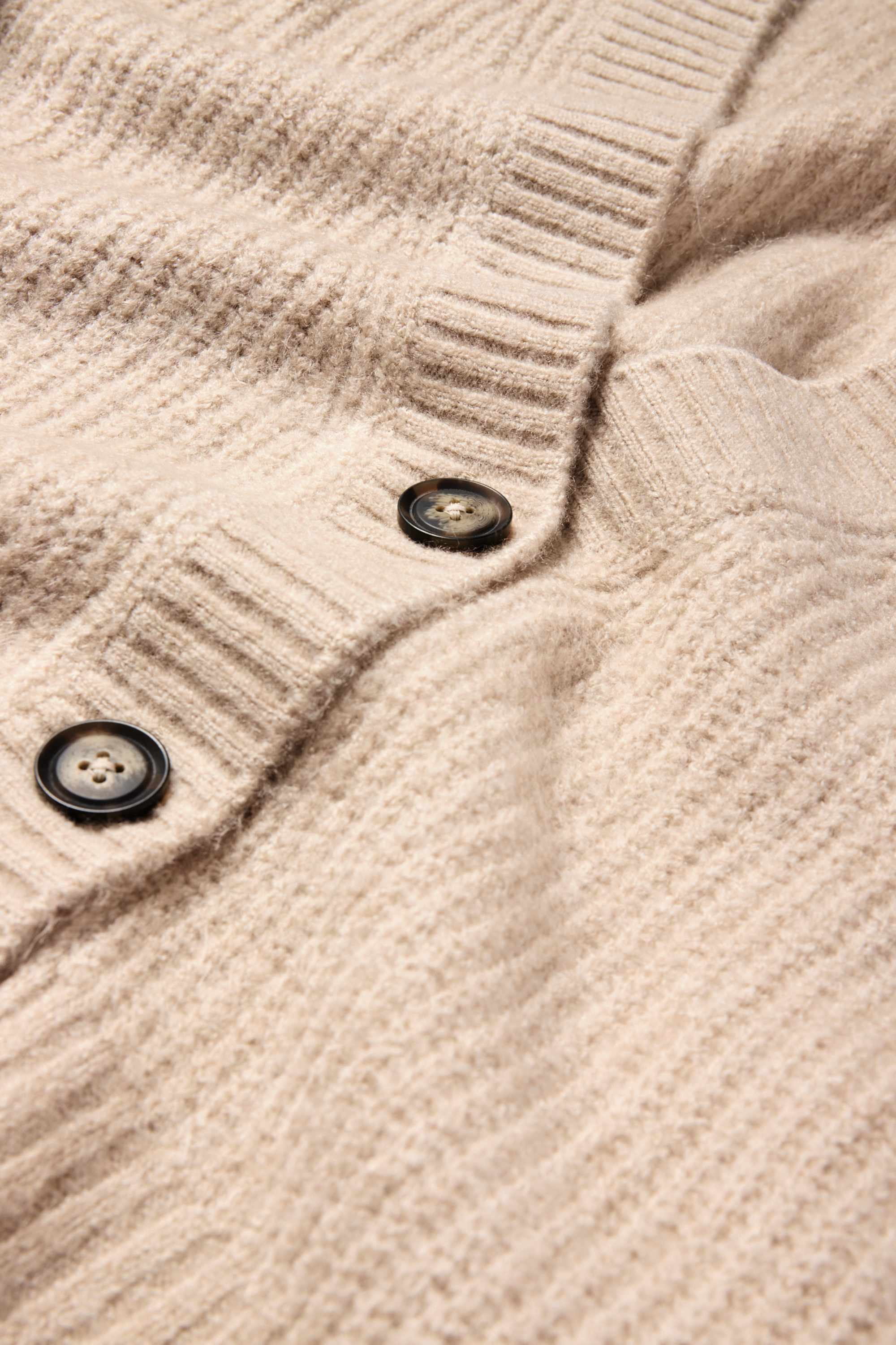 Cardigan - ribbed beige
