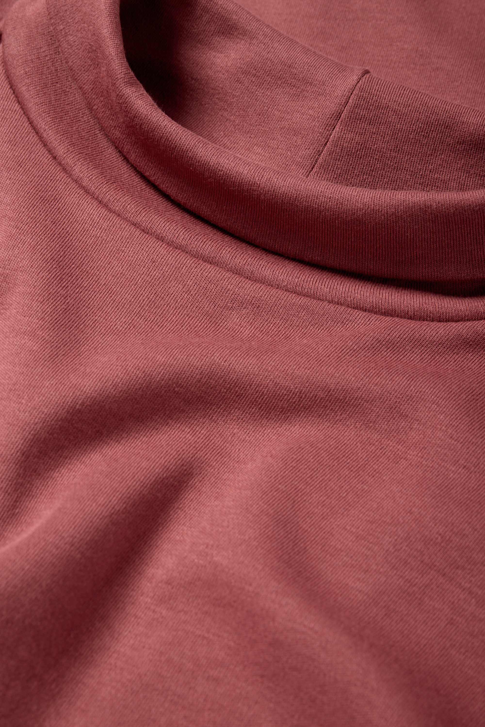 Turtleneck top red