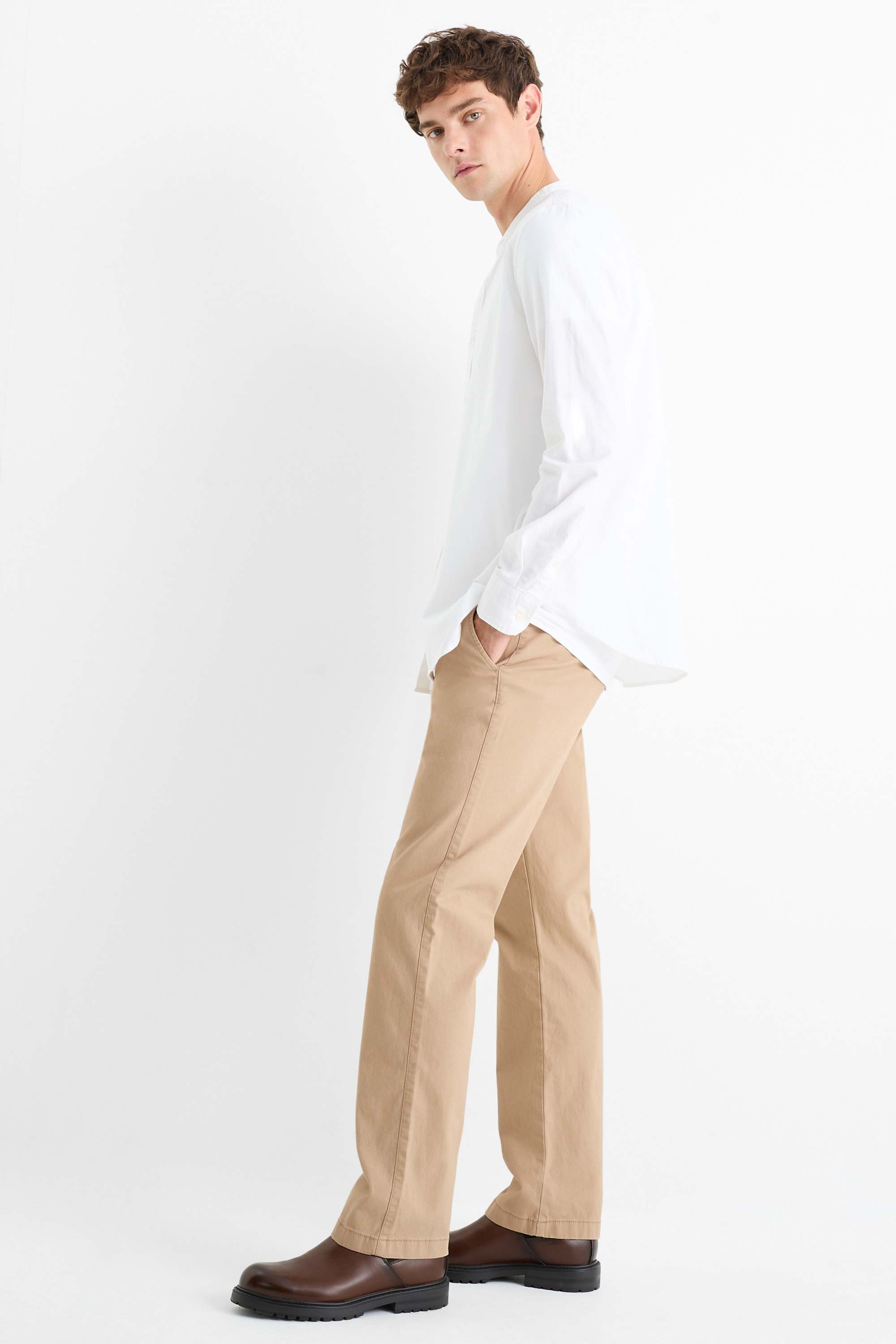 Chinos - regular fit beige