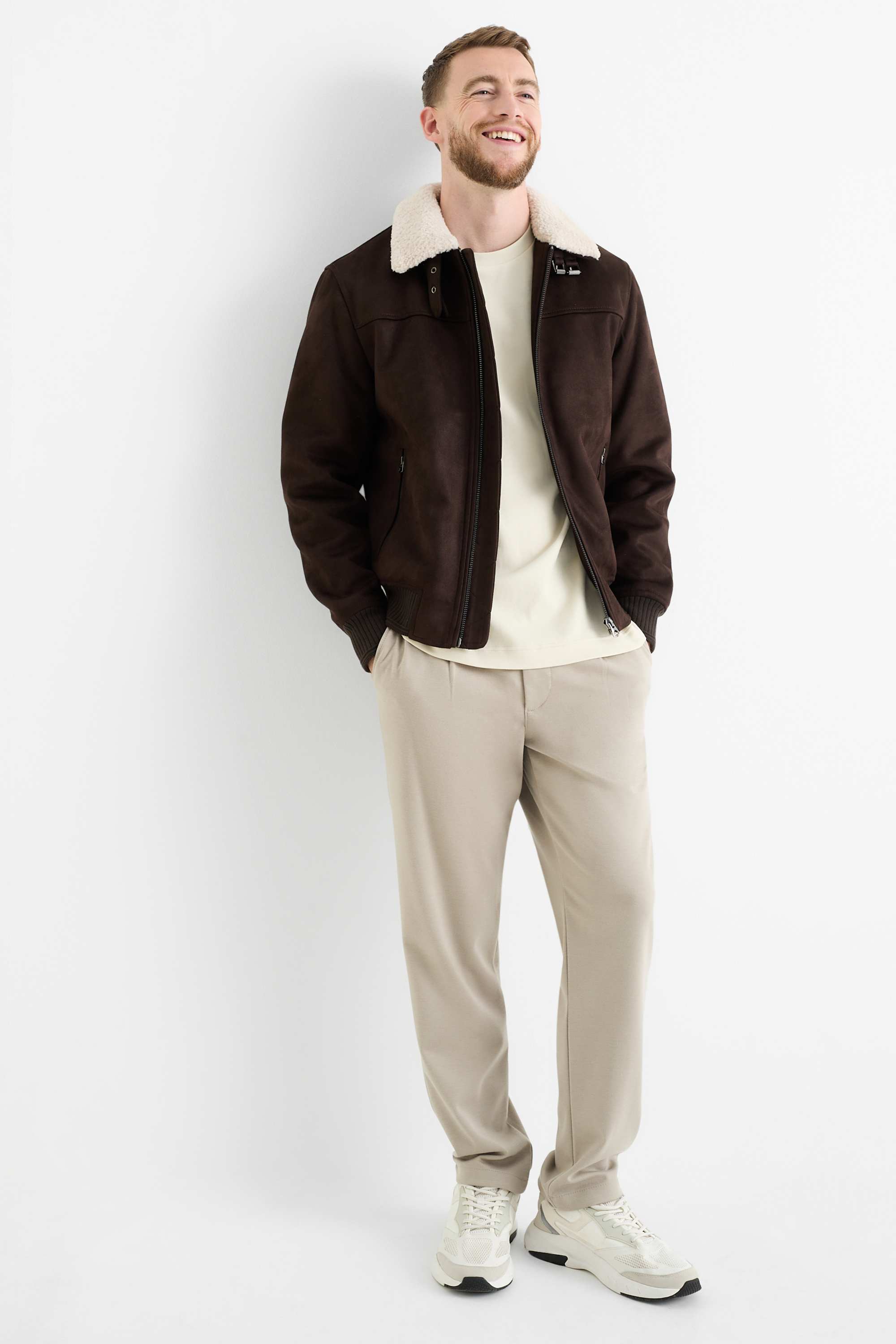 Chinos - tapered fit beige