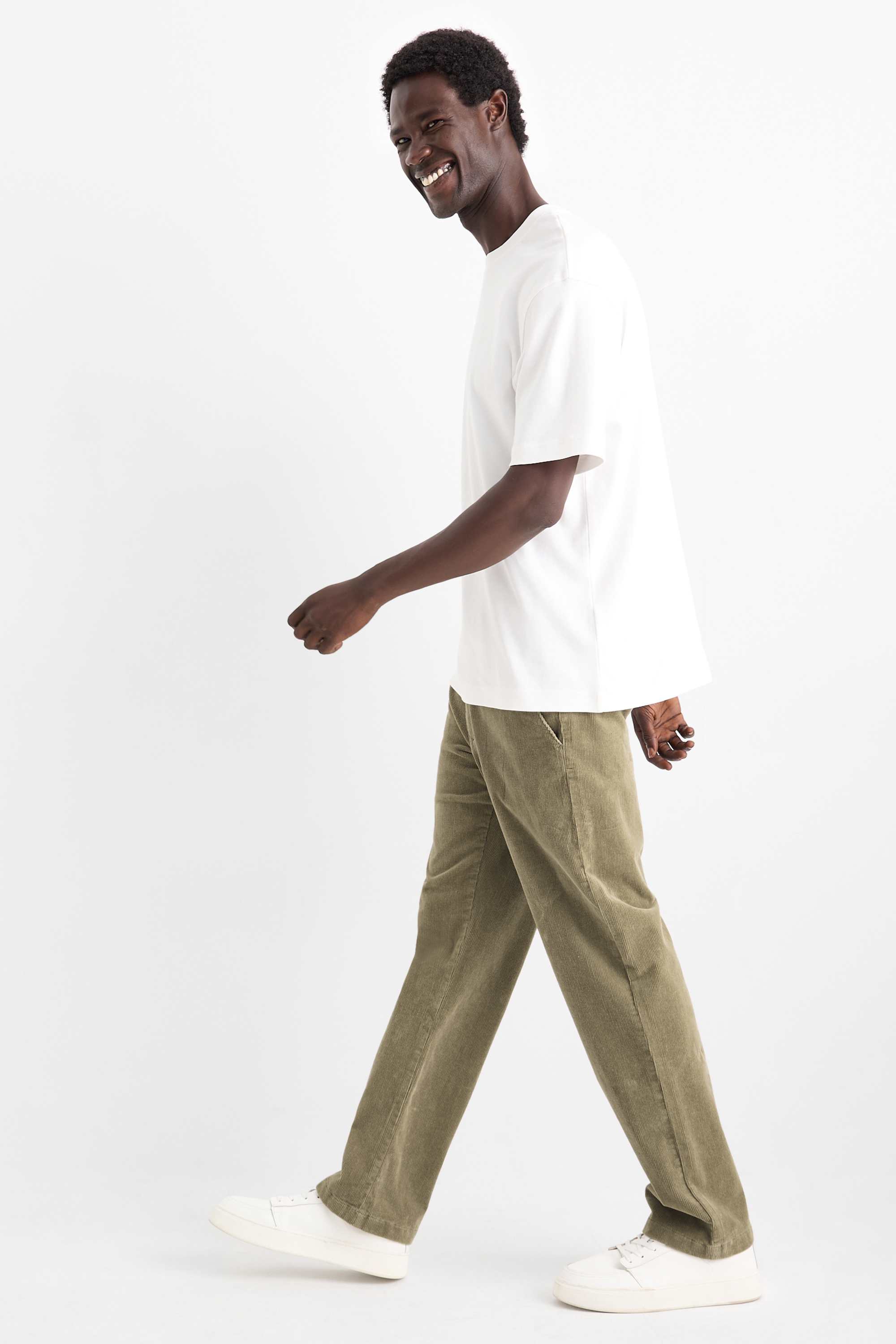 Corduroy chinos - regular fit khaki