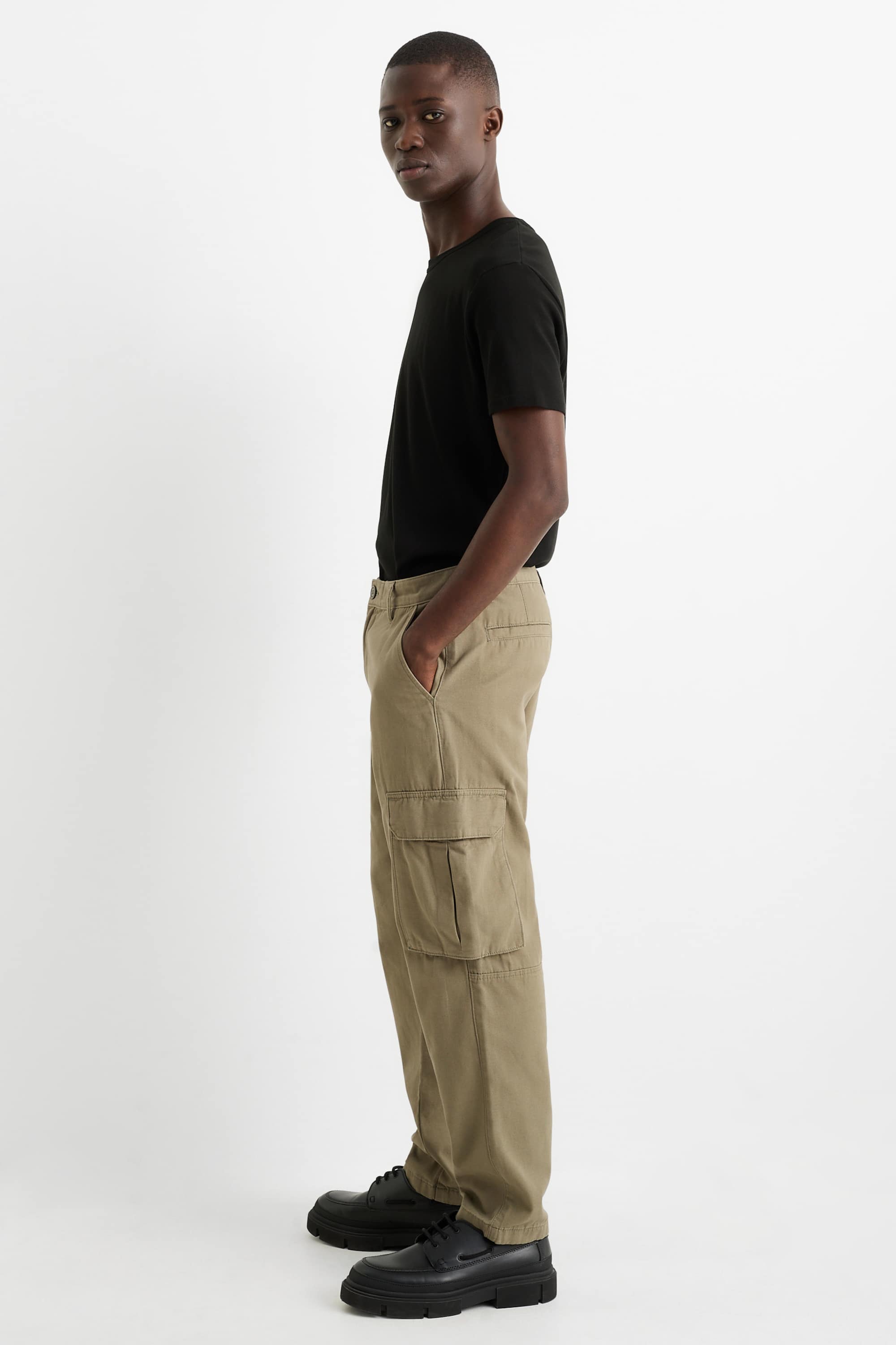 Cargo trousers khaki