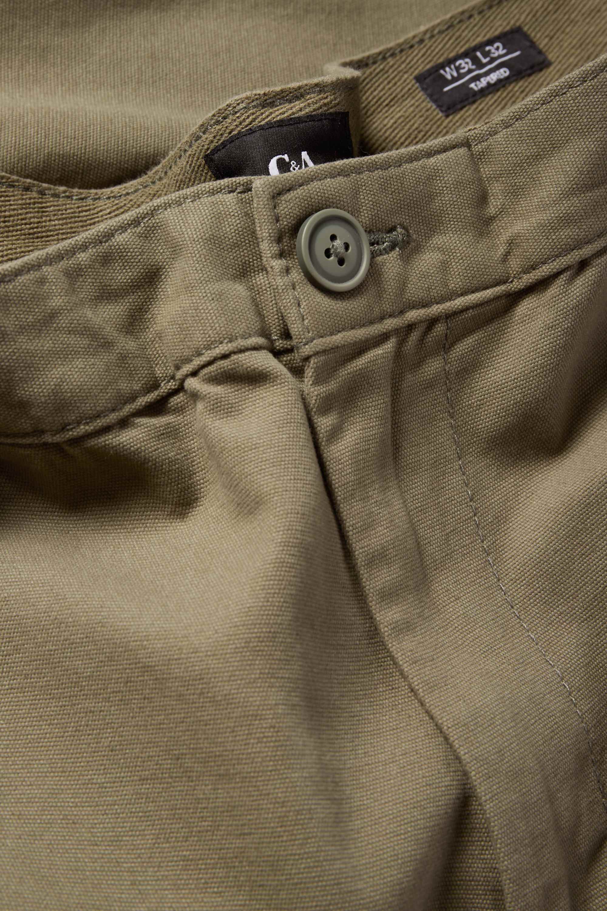 Cargo trousers khaki