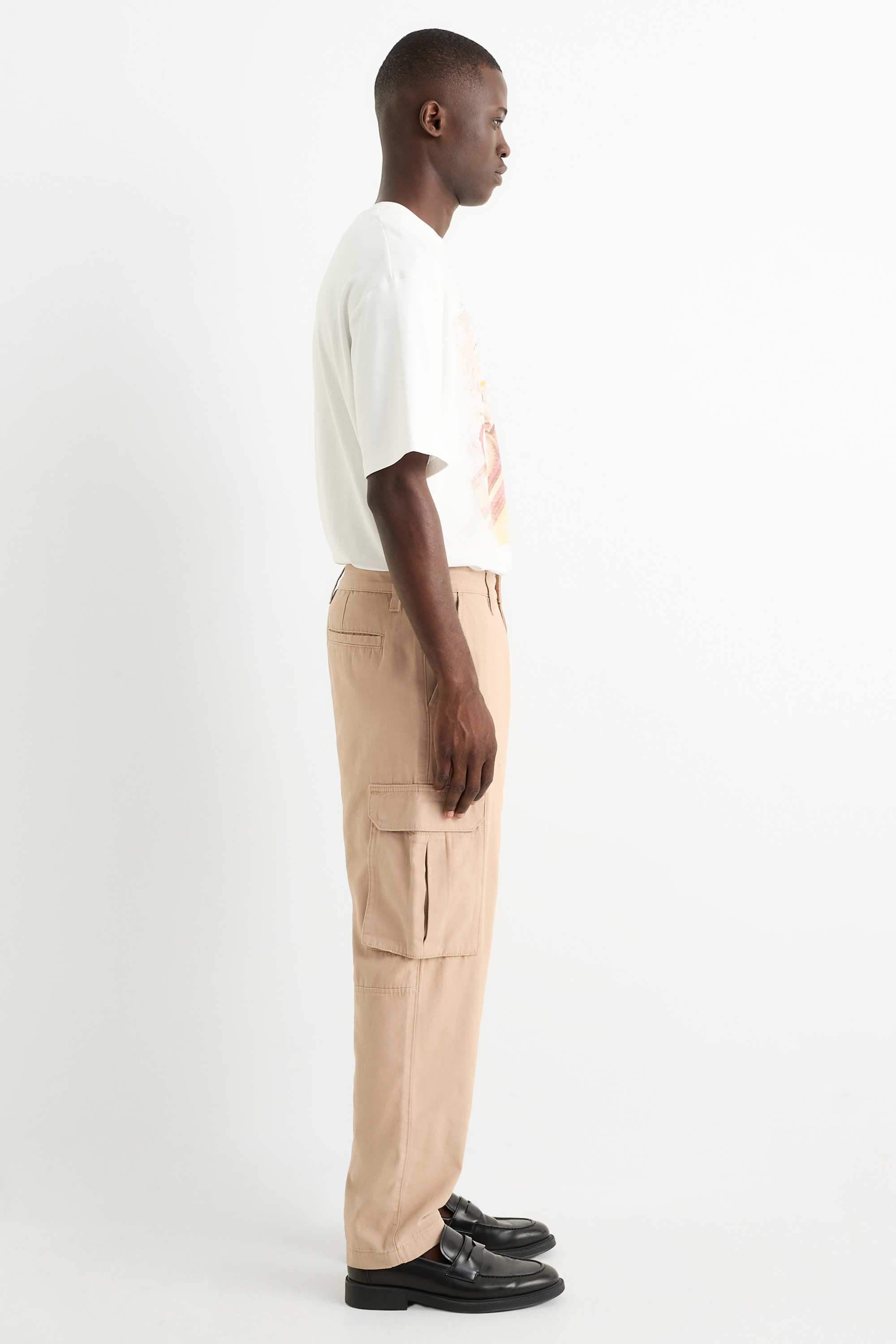 Cargo trousers beige