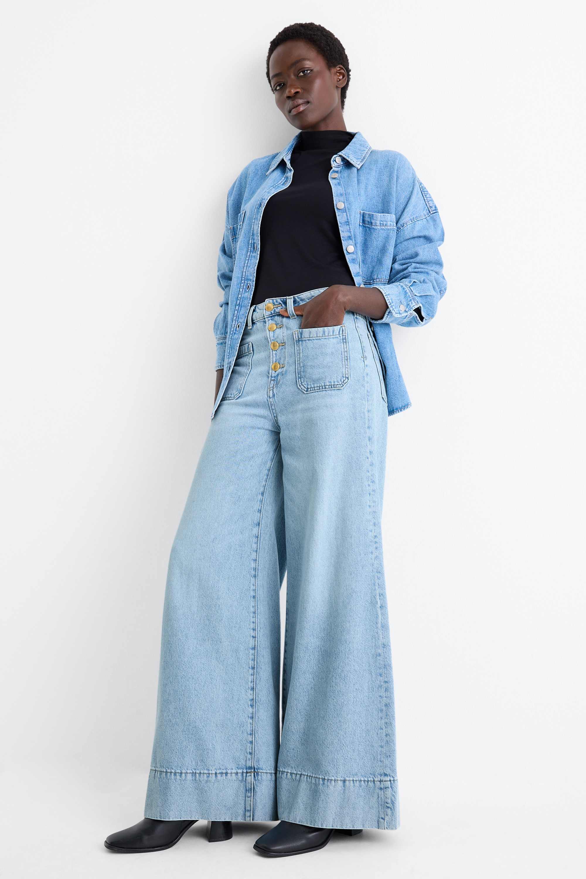 Wide leg jeans - high waist denim-light blue