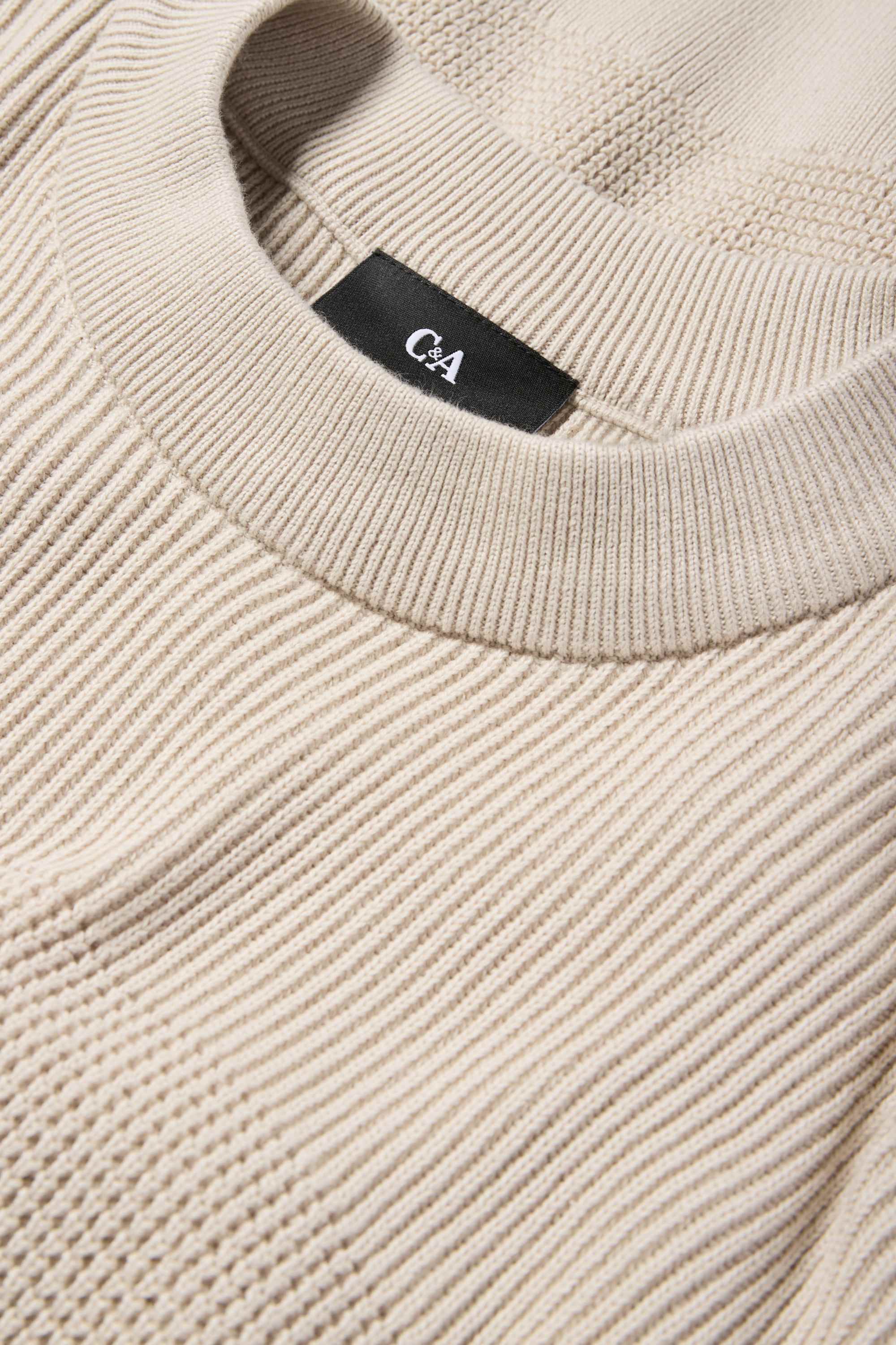 Jumper - textured beige