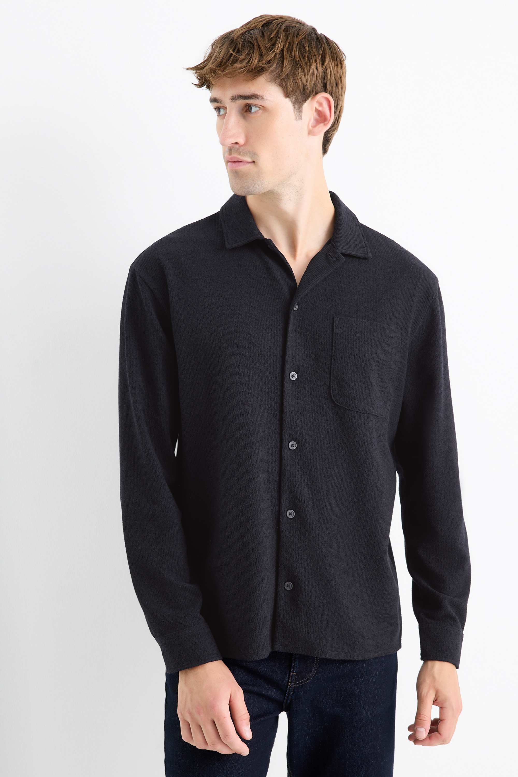 Knitted shirt - loose fit - lapel collar - ribbed black