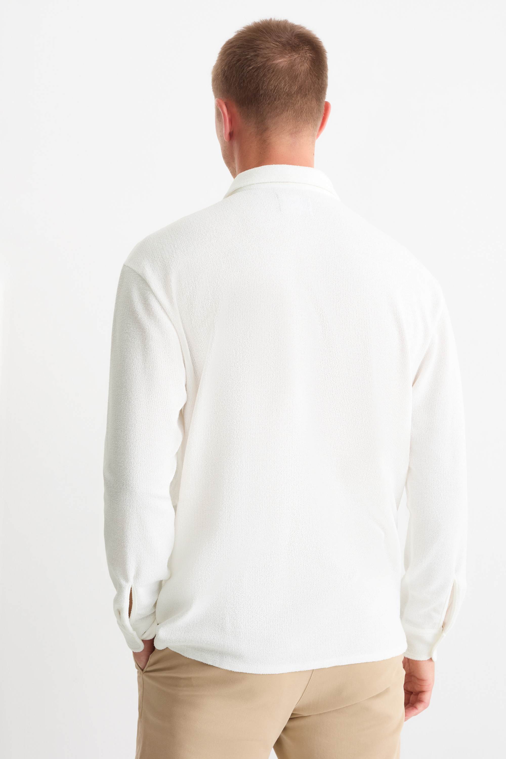 Knitted shirt - loose fit - lapel collar - ribbed cremewhite