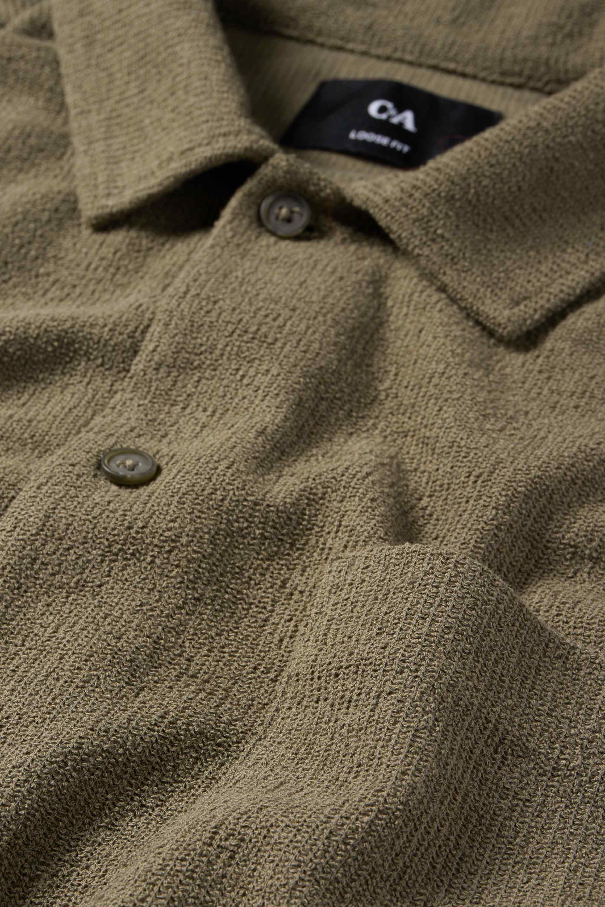 Knitted shirt - loose fit - lapel collar - ribbed green