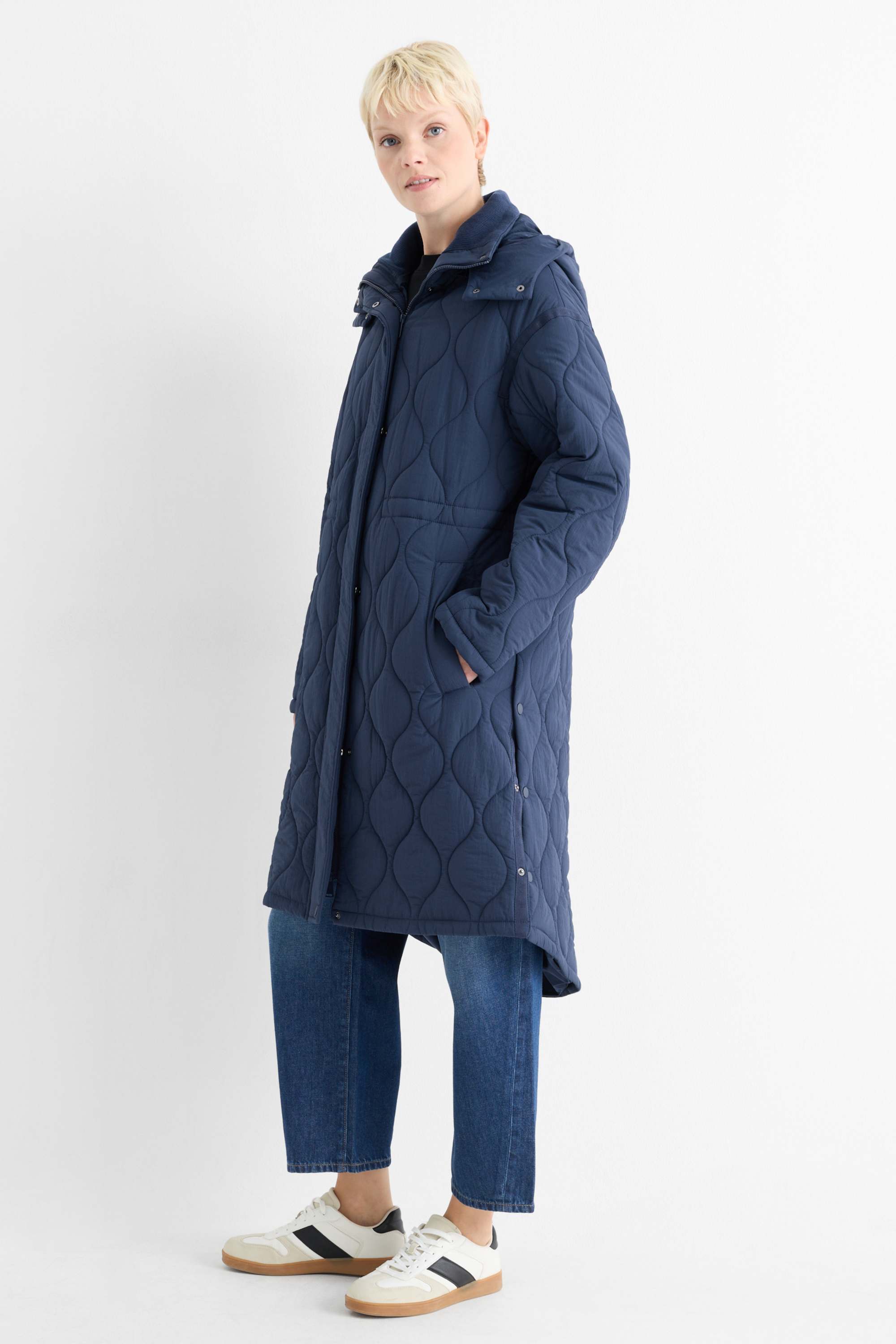 Quilted coat with hood dark blue