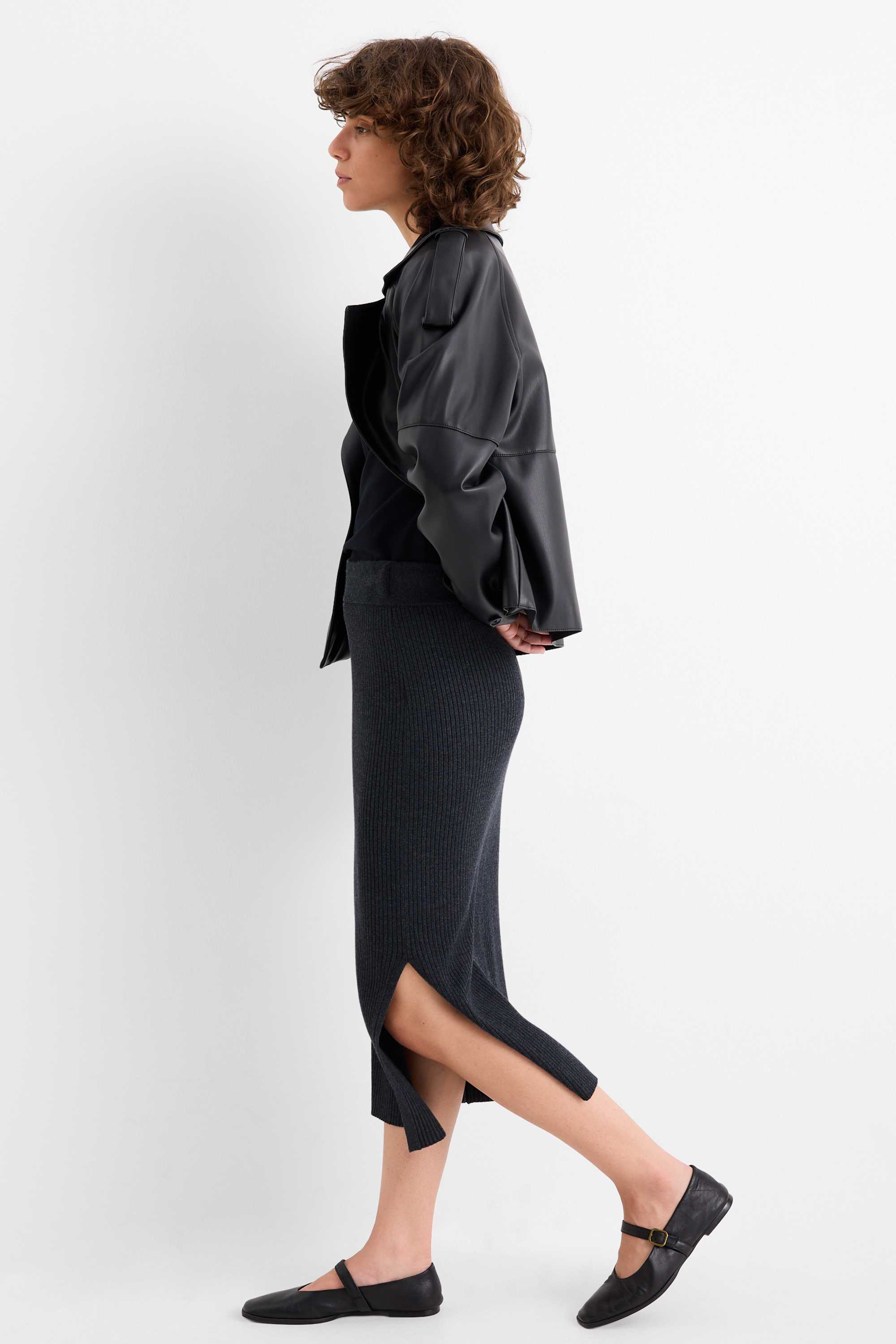 Knitted skirt - ribbed dark gray