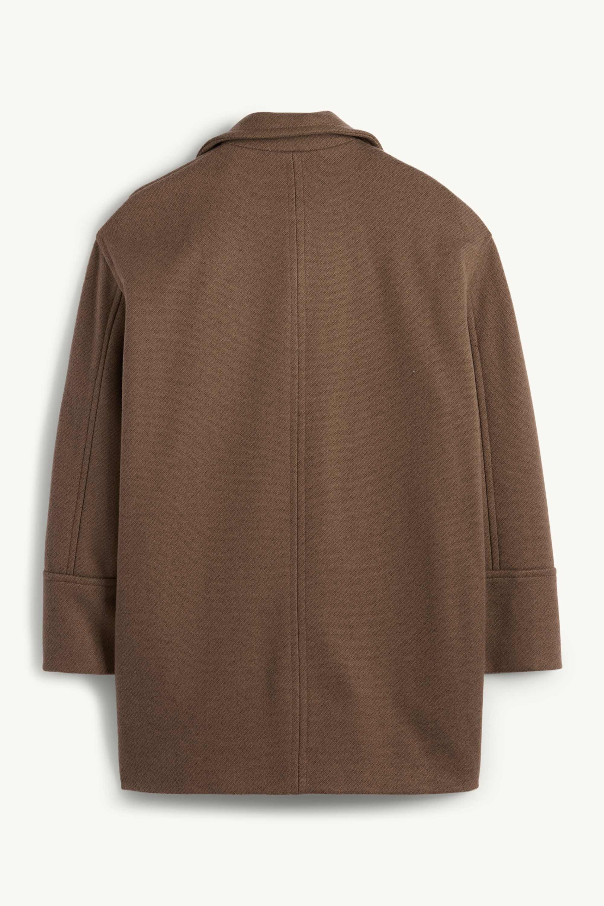 Knitted coat brown
