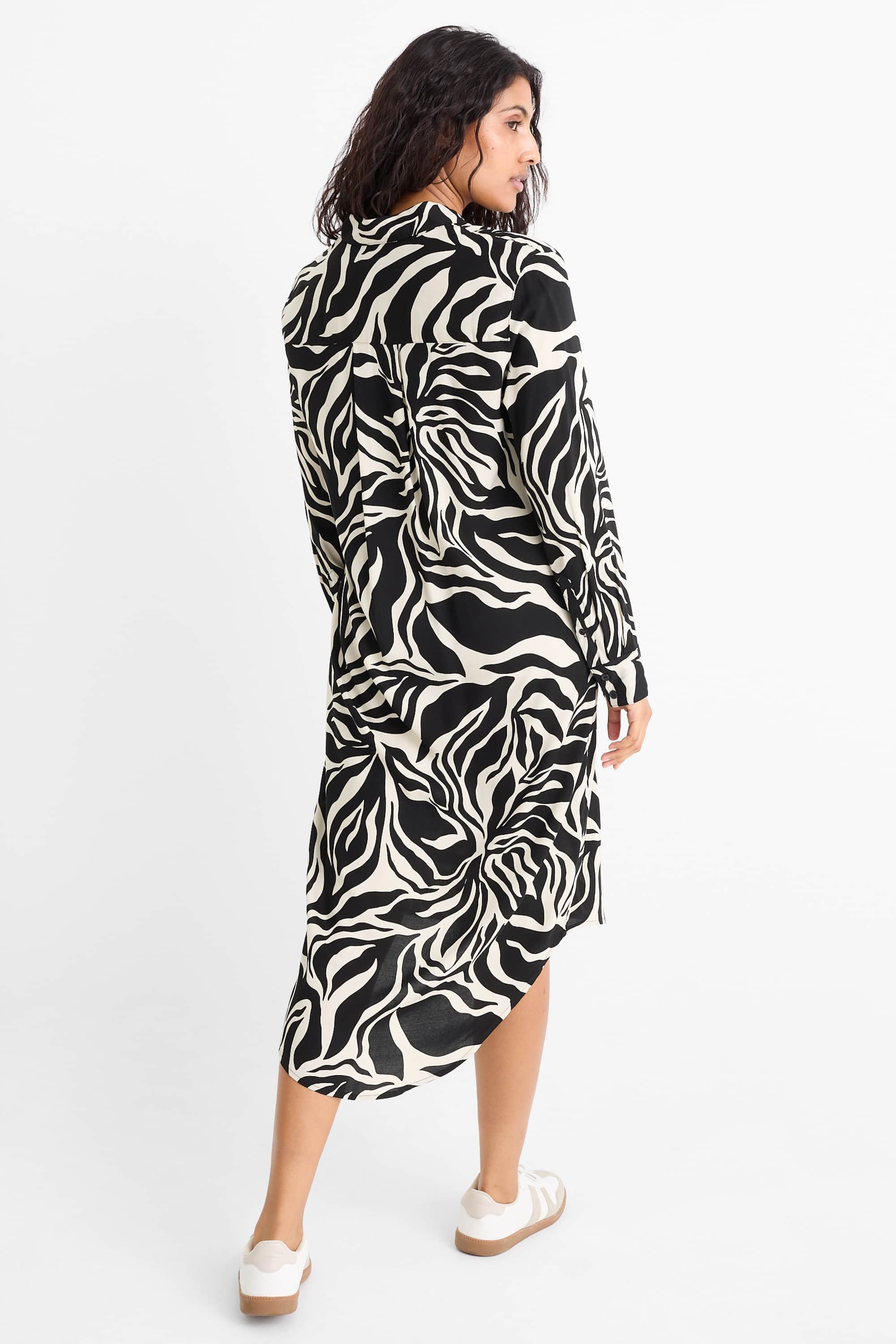 Shirt dress - patterned black / beige