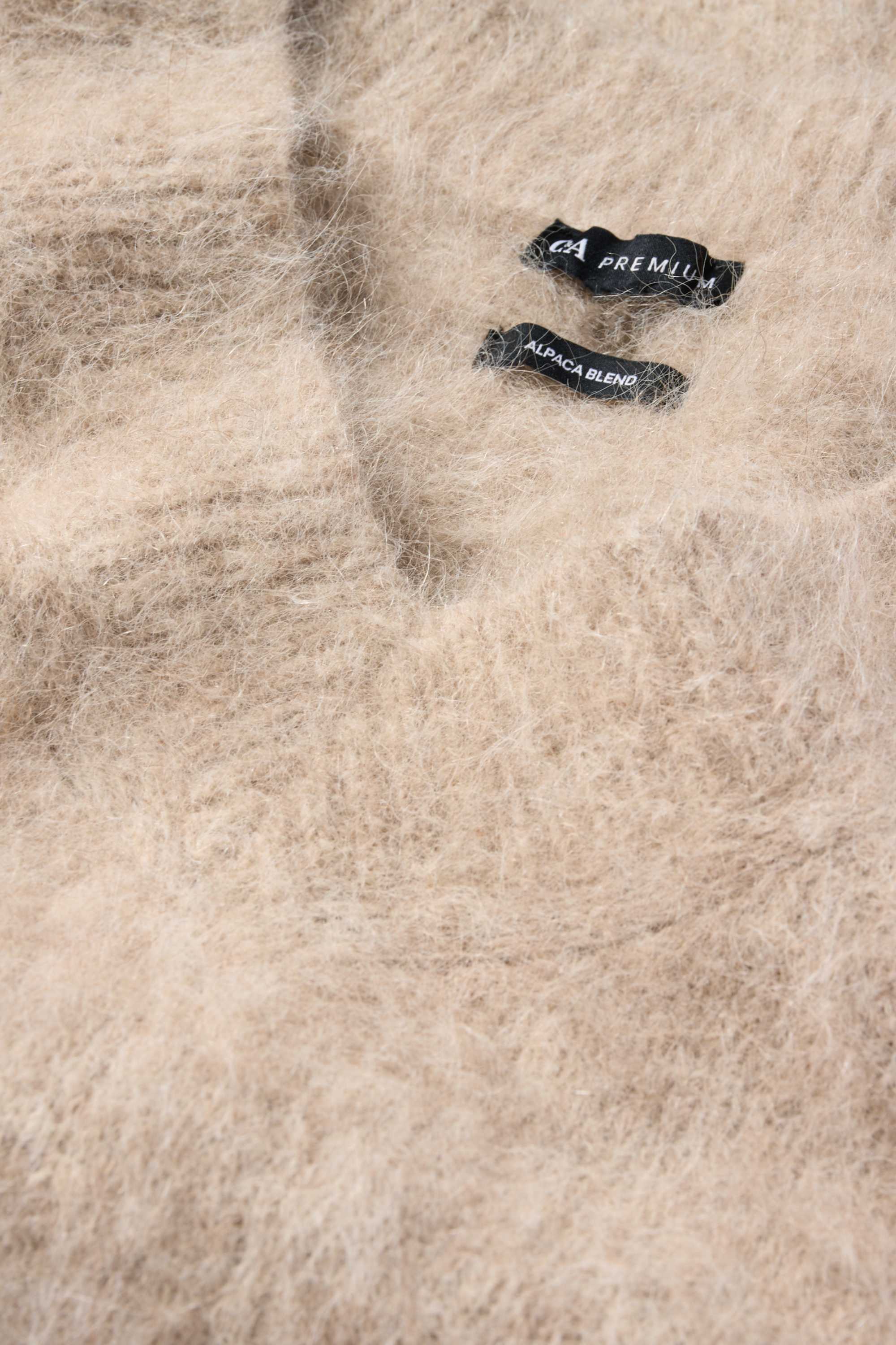 V-neck jumper - alpaca blend beige
