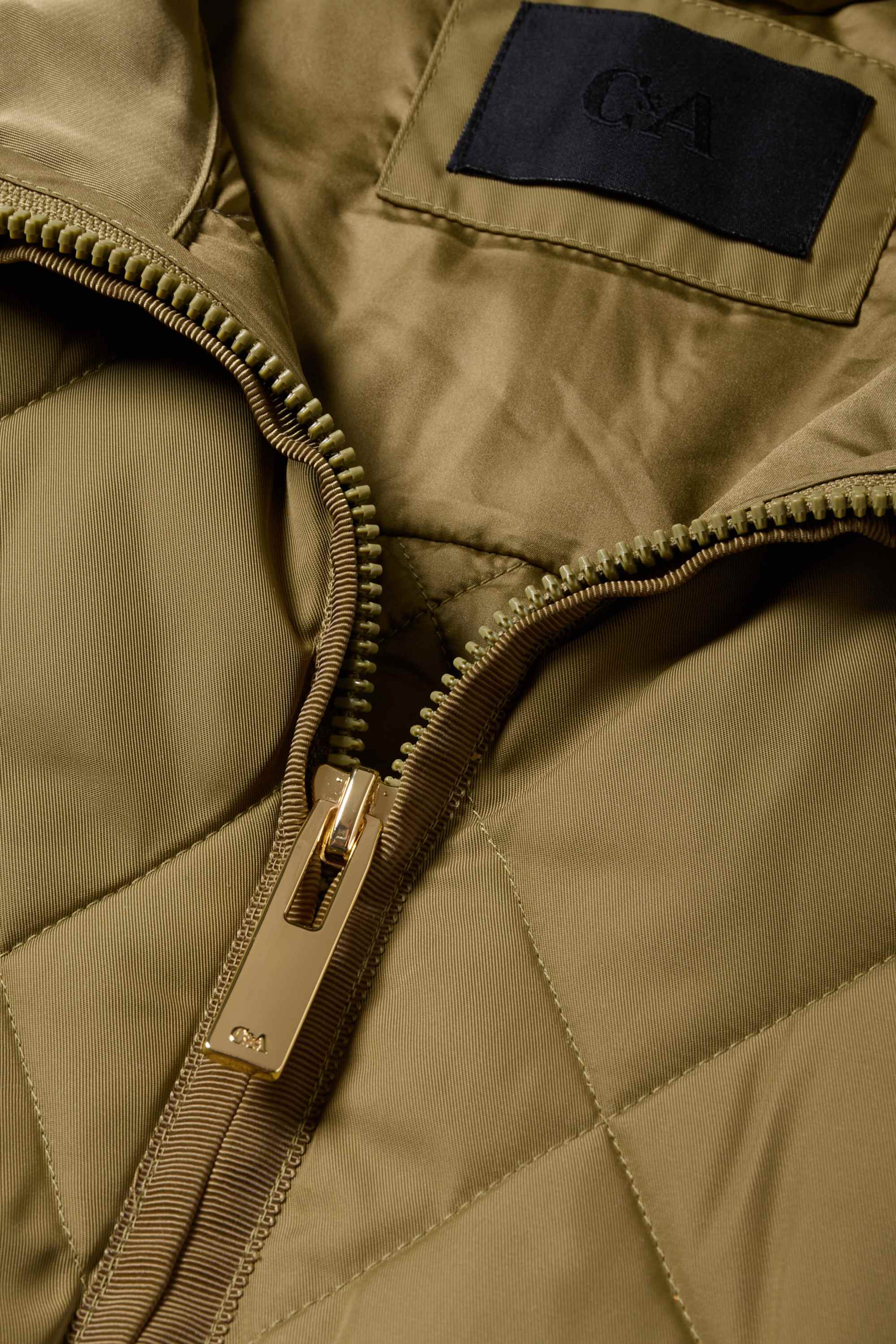 Quilted coat with hood - water-repellent green