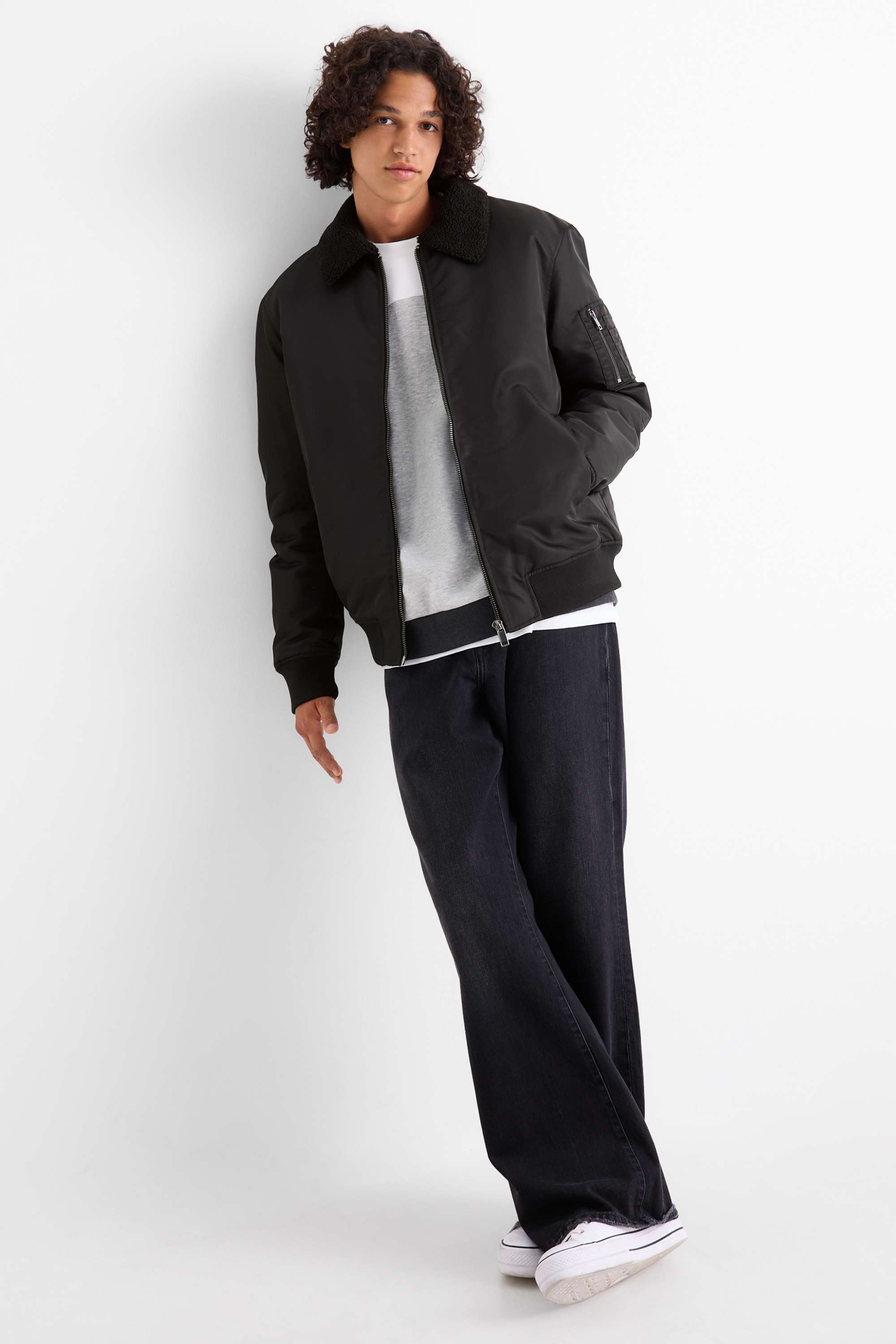 Bomber jacket - lined black