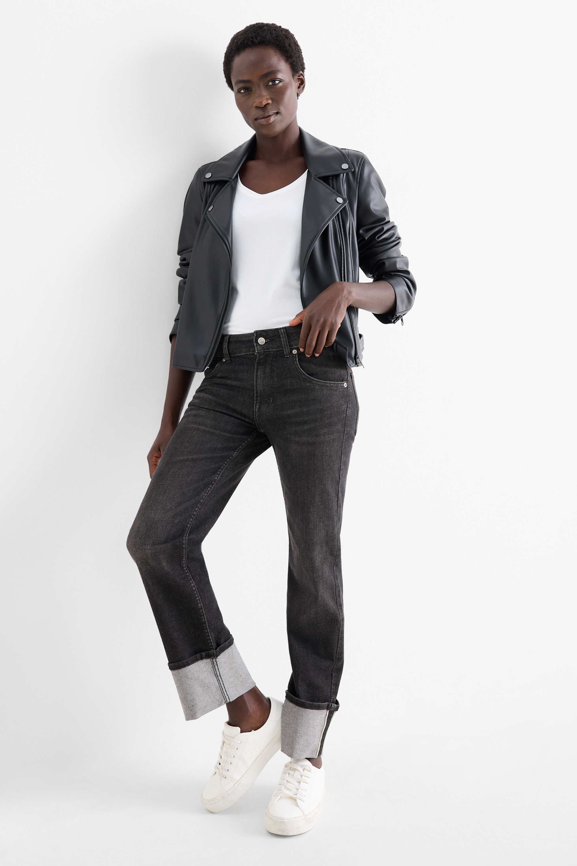 Cropped straight jeans - mid-rise waist - LYCRA® denim-gray