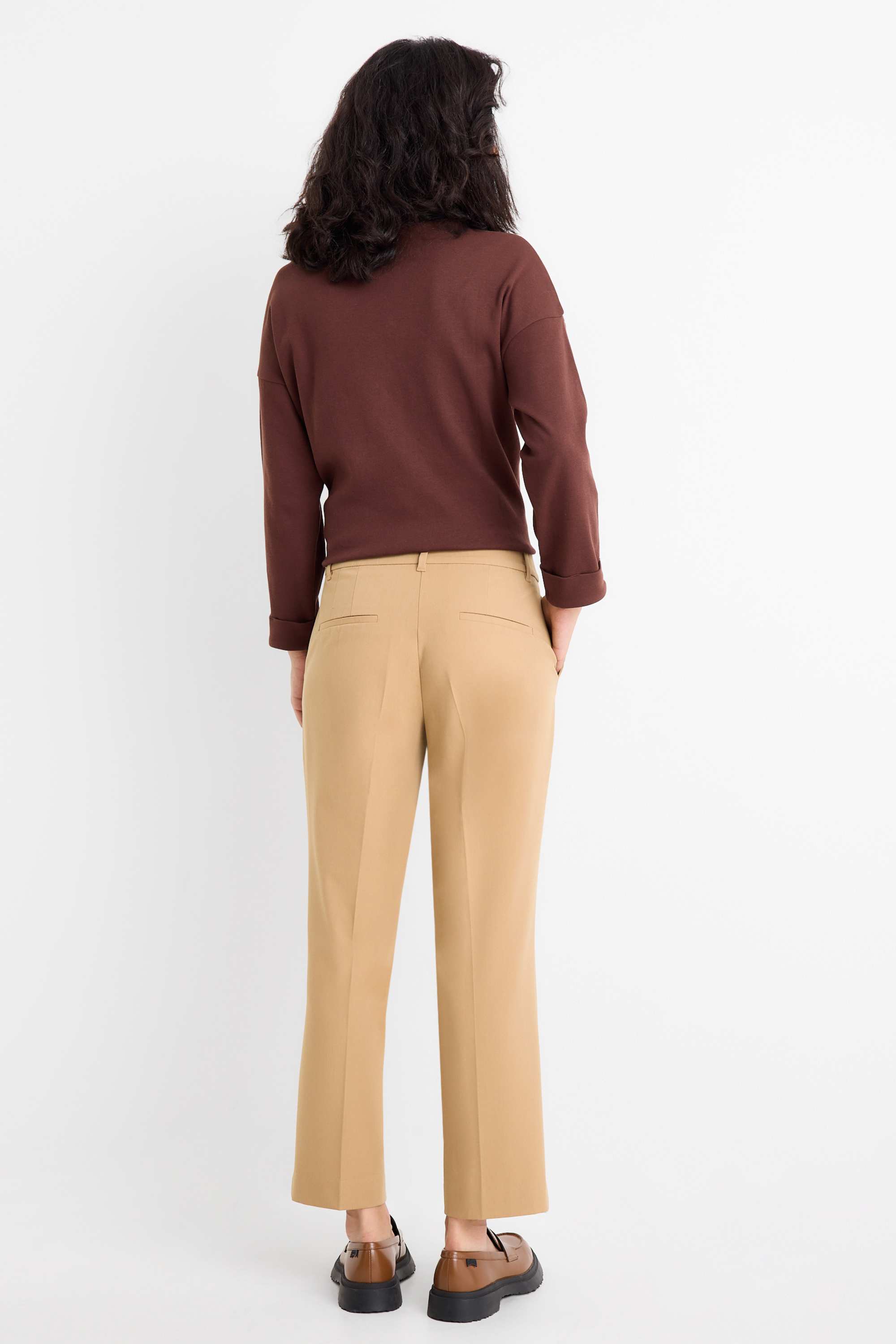 Cloth trousers - mid-rise waist - straight fit beige