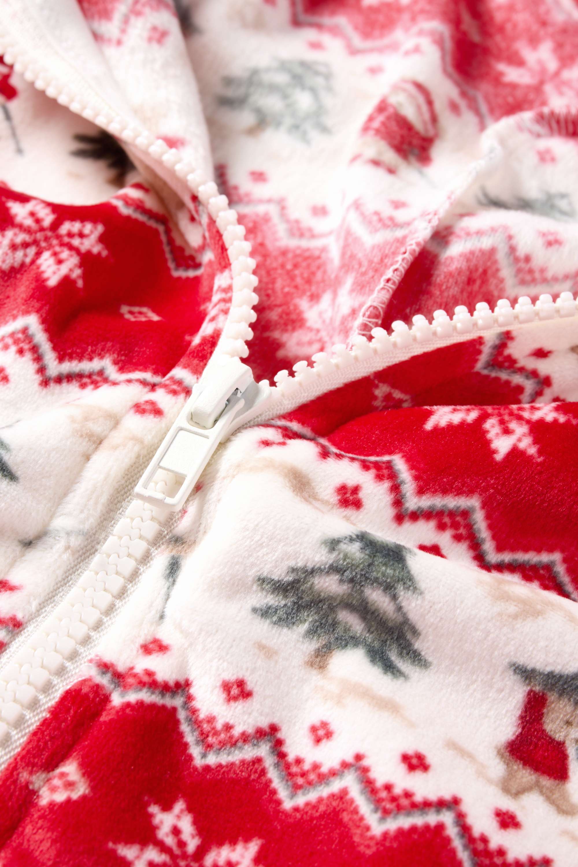 Mini Me - women's Christmas onesie with hood - patterned white / red