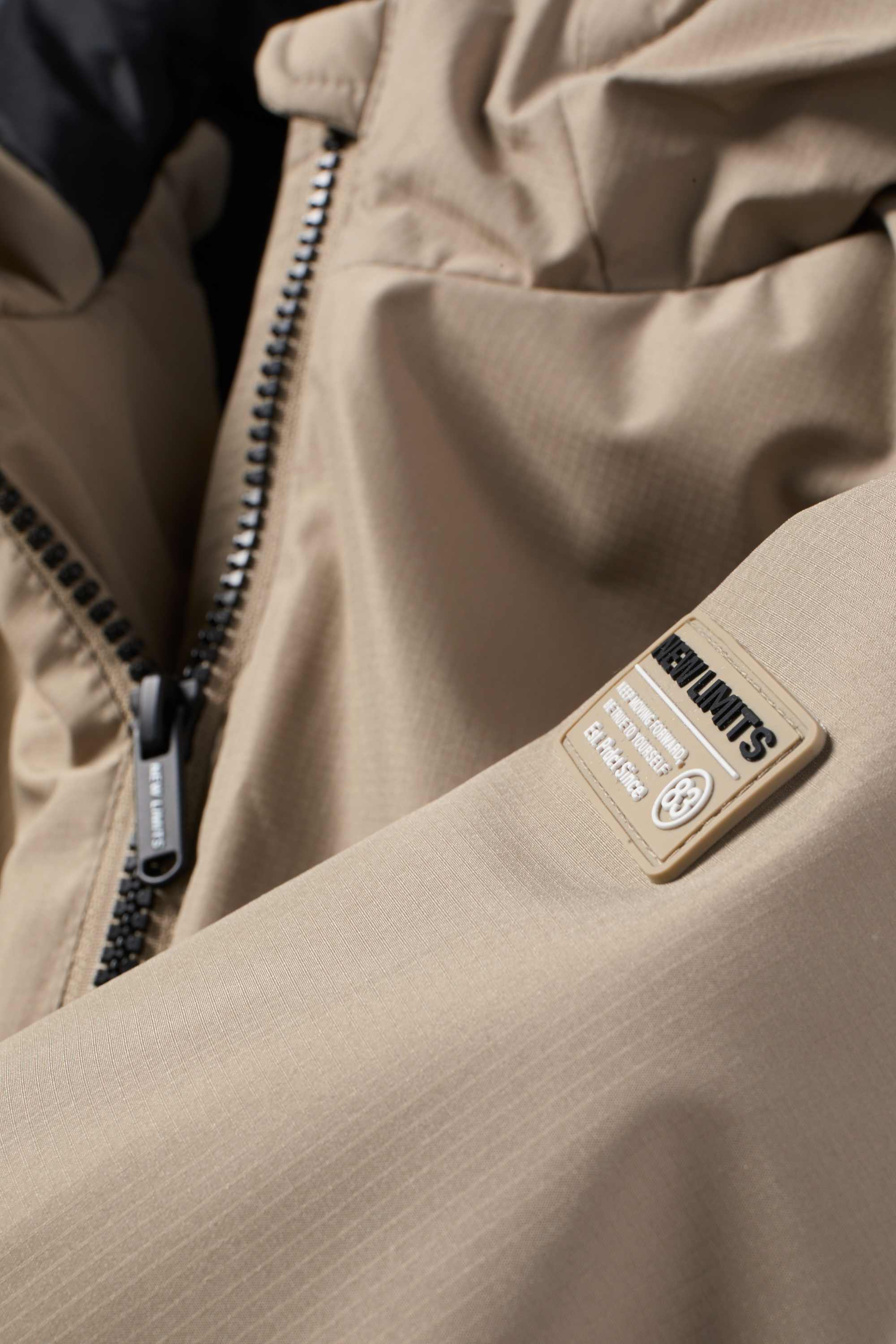 Jacket with hood - lined - textured beige