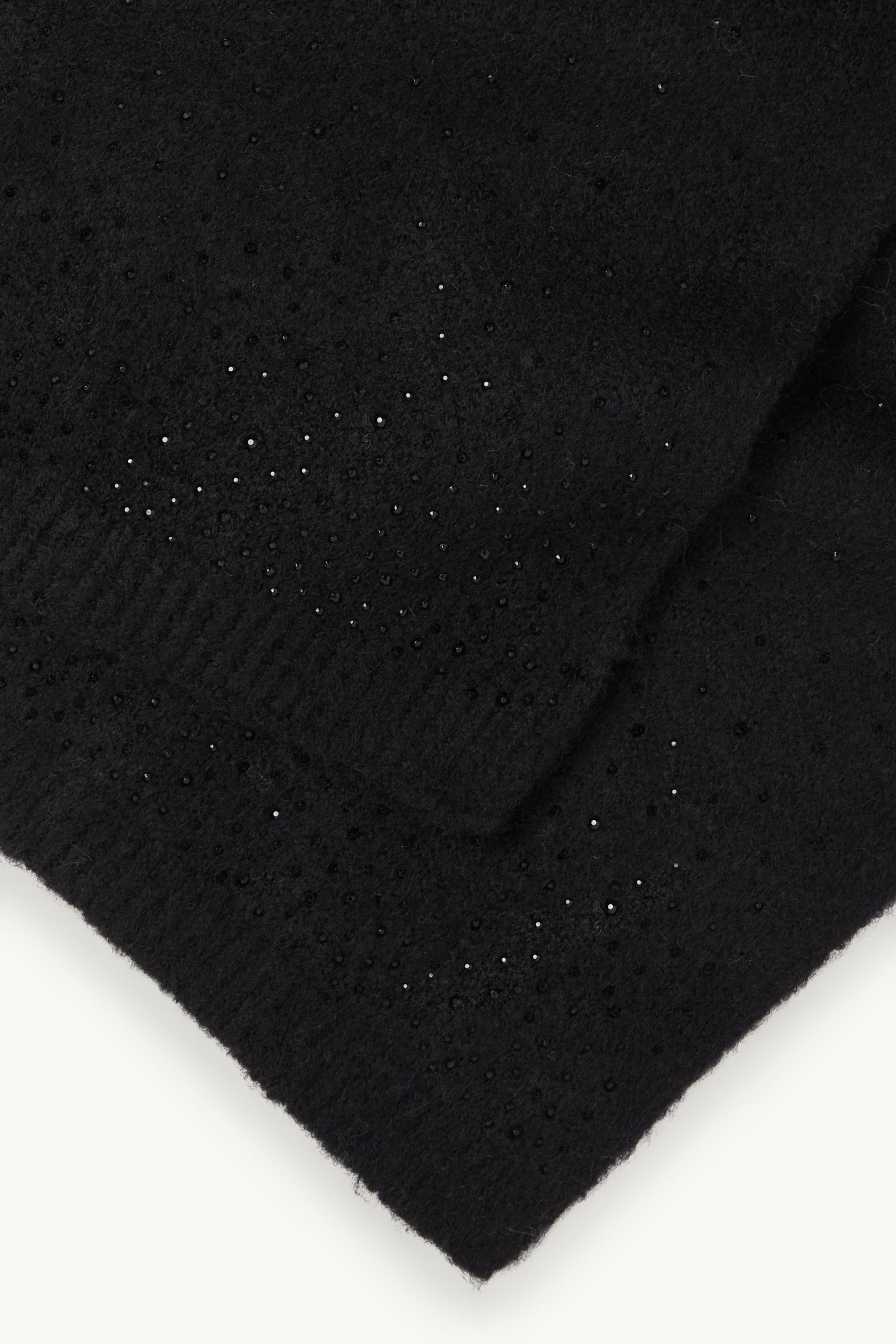 Scarf with rhinestones black