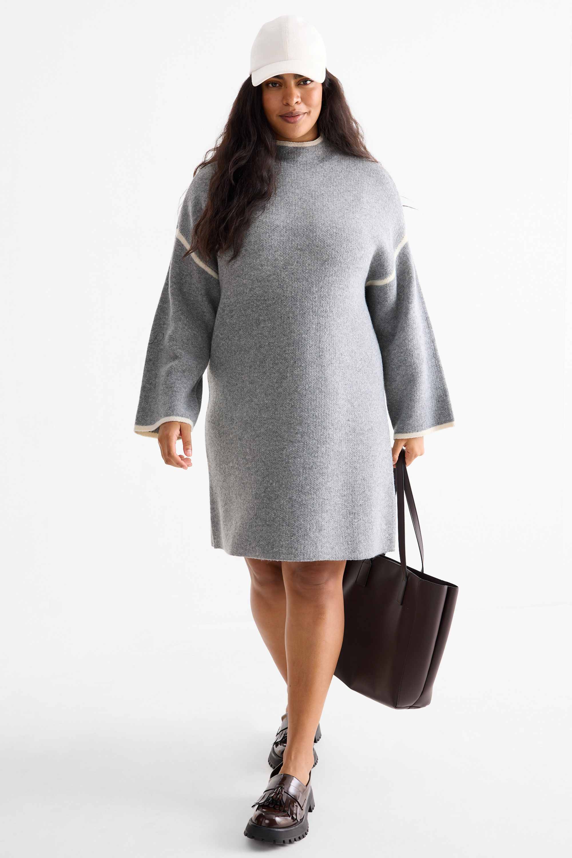 Knitted dress light gray