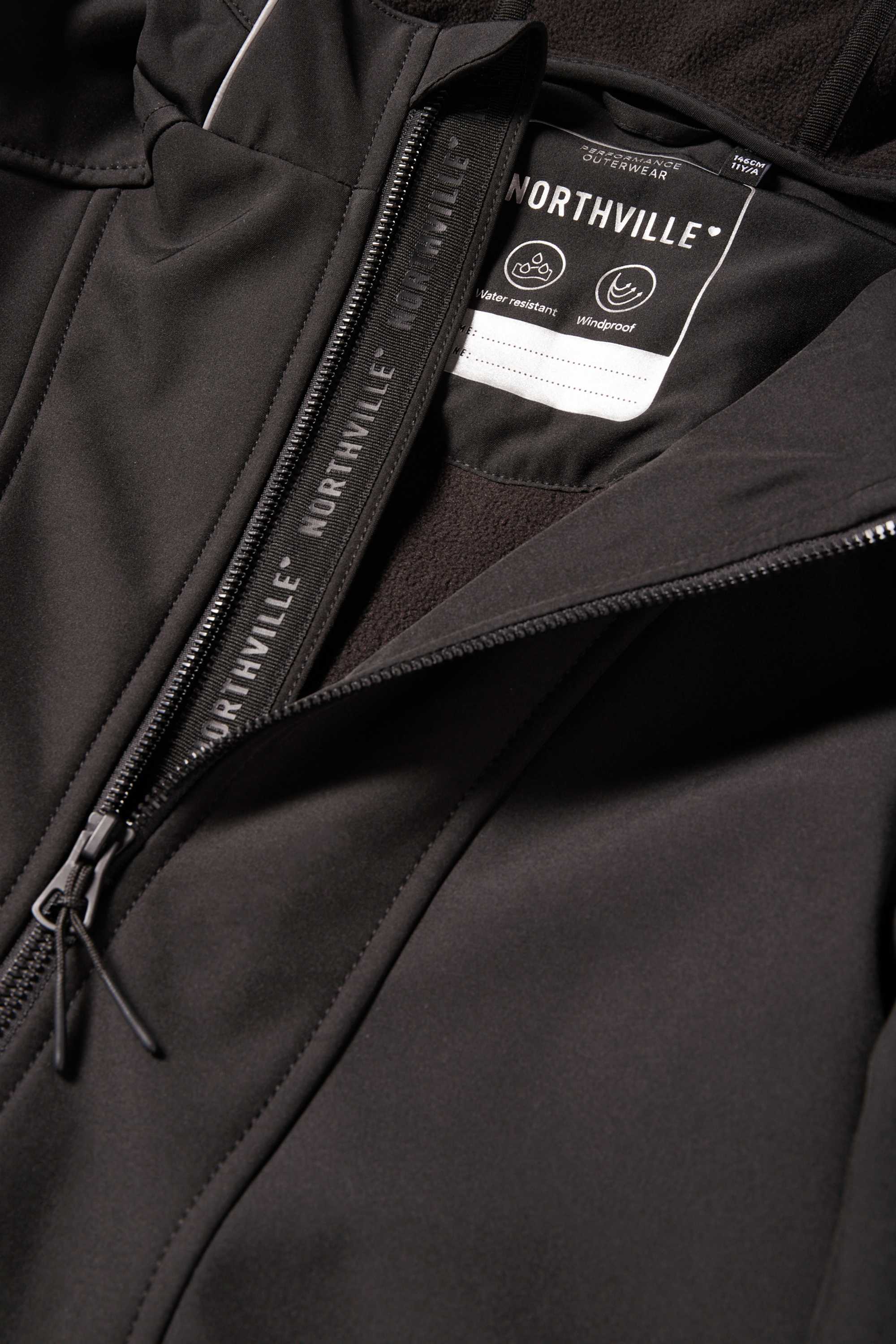 Softshell jacket with hood - waterproof black